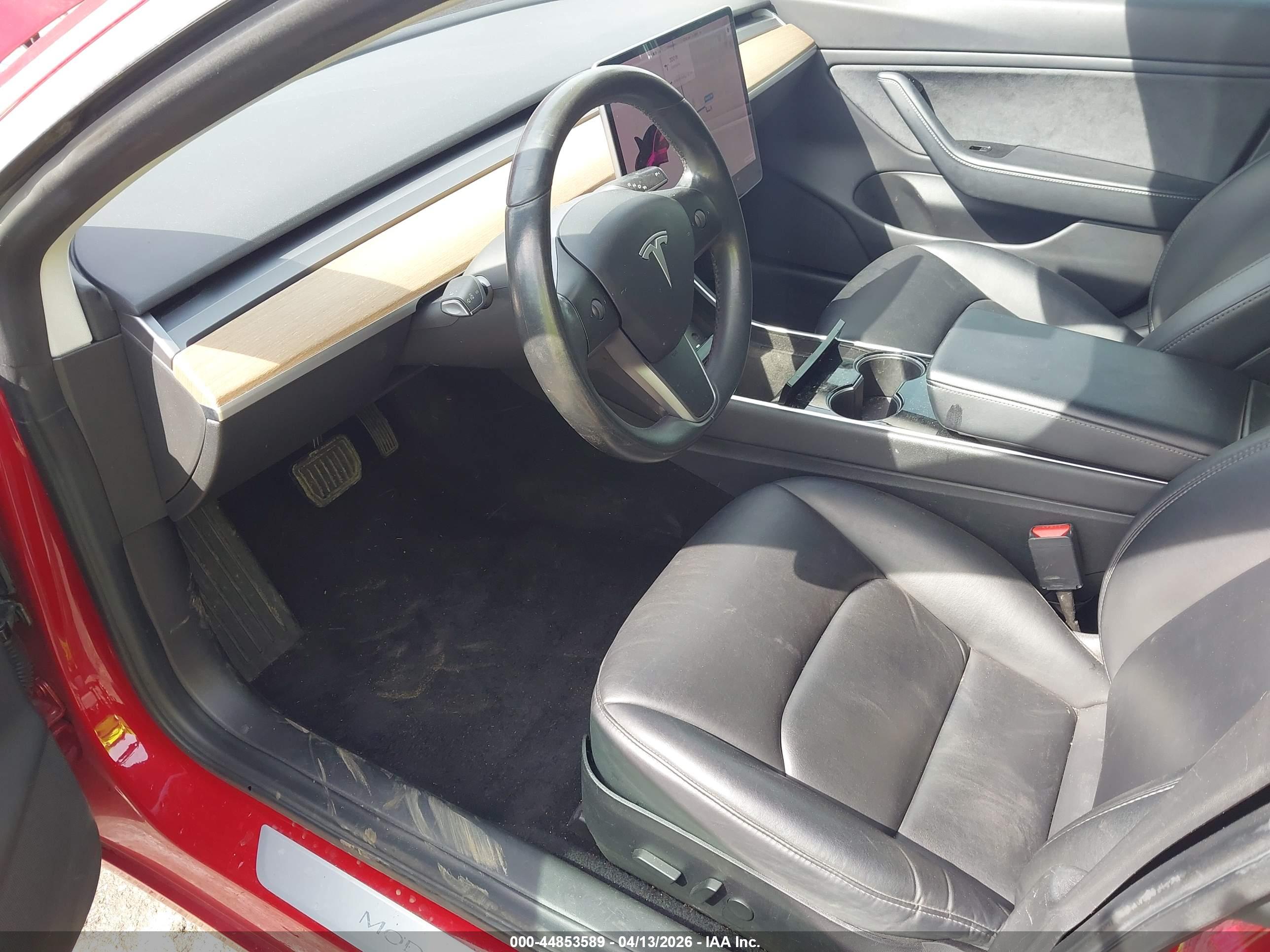 TESLA MODEL image 5