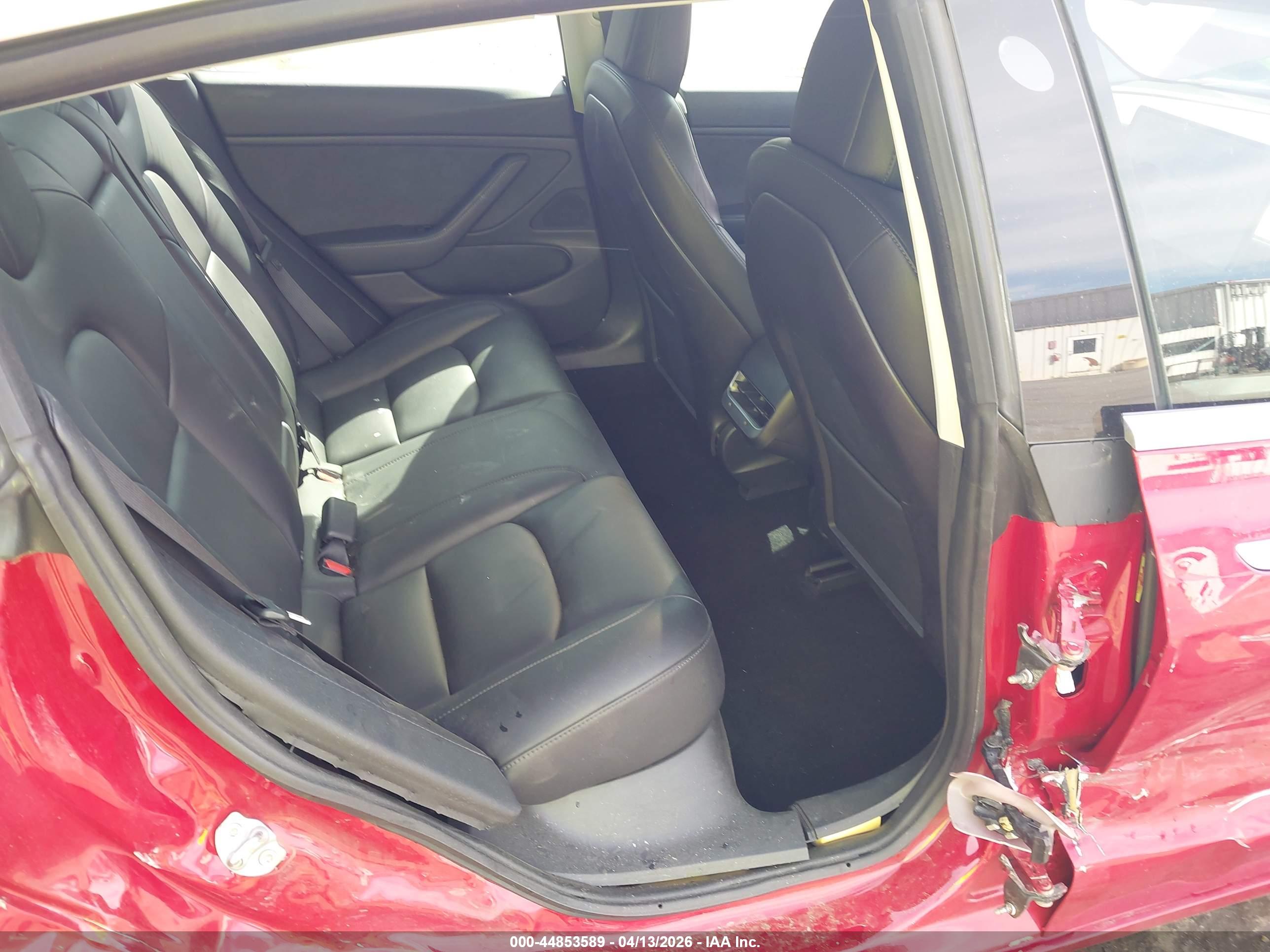 TESLA MODEL image 8