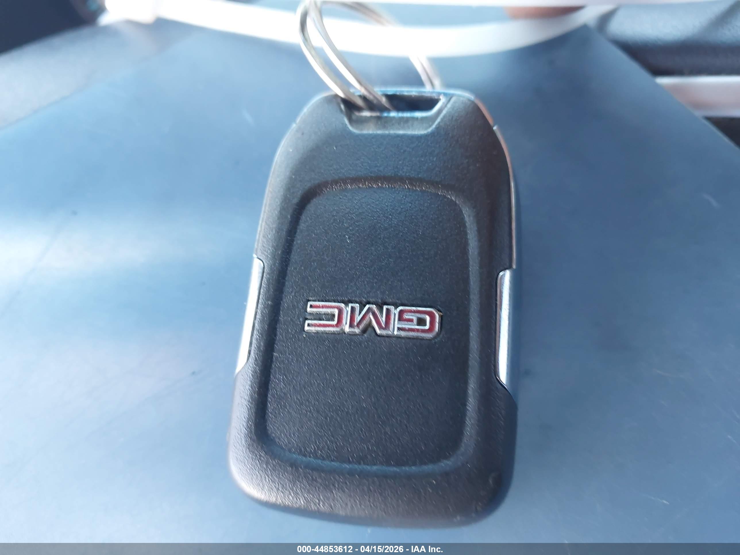 GMC YUKON image 11