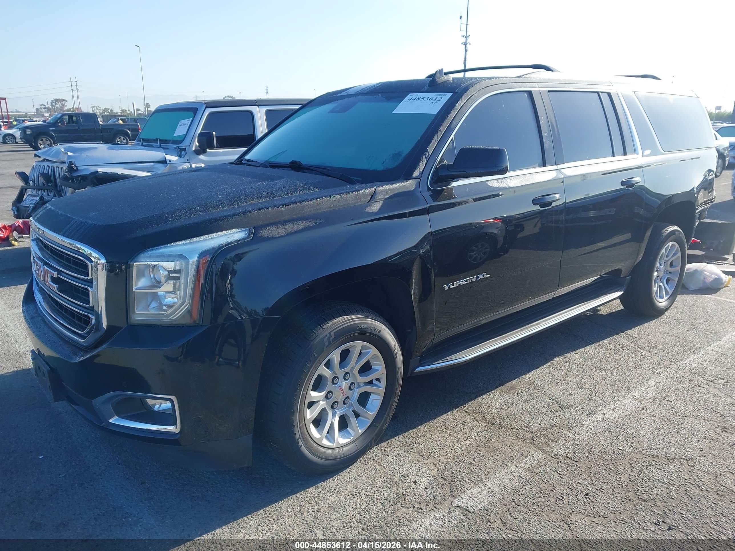 GMC YUKON image 2
