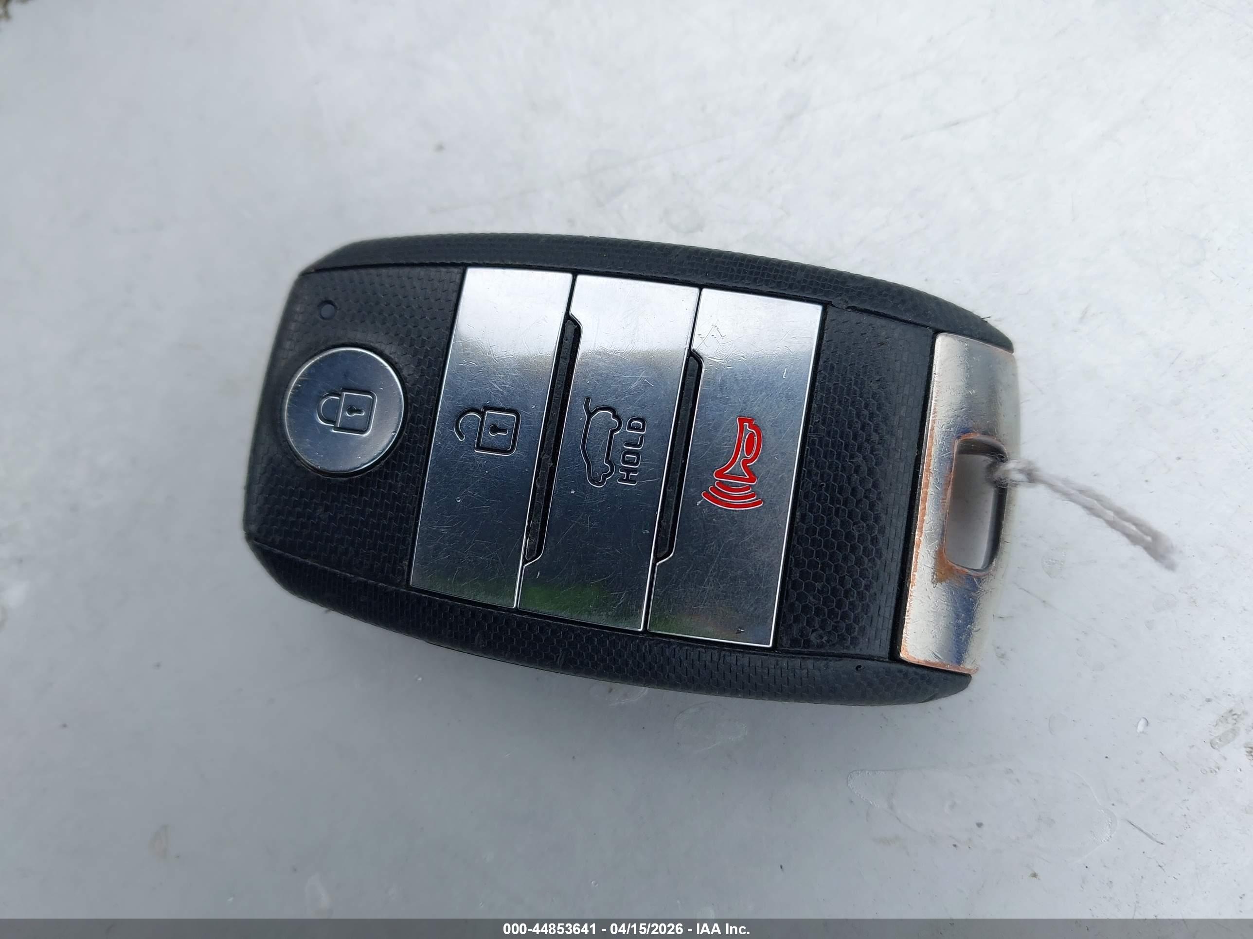 KIA SORENTO image 11