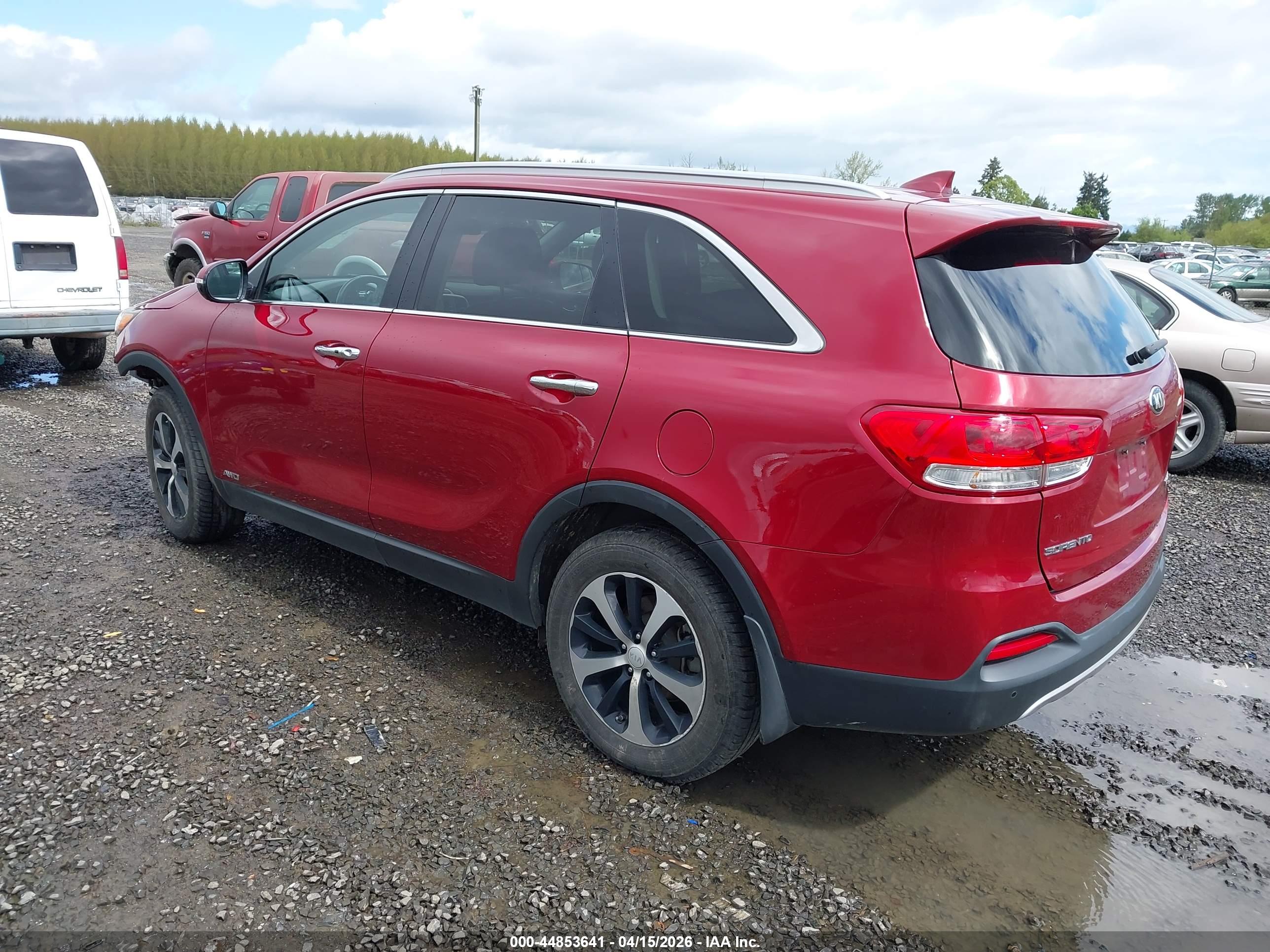 KIA SORENTO image 3