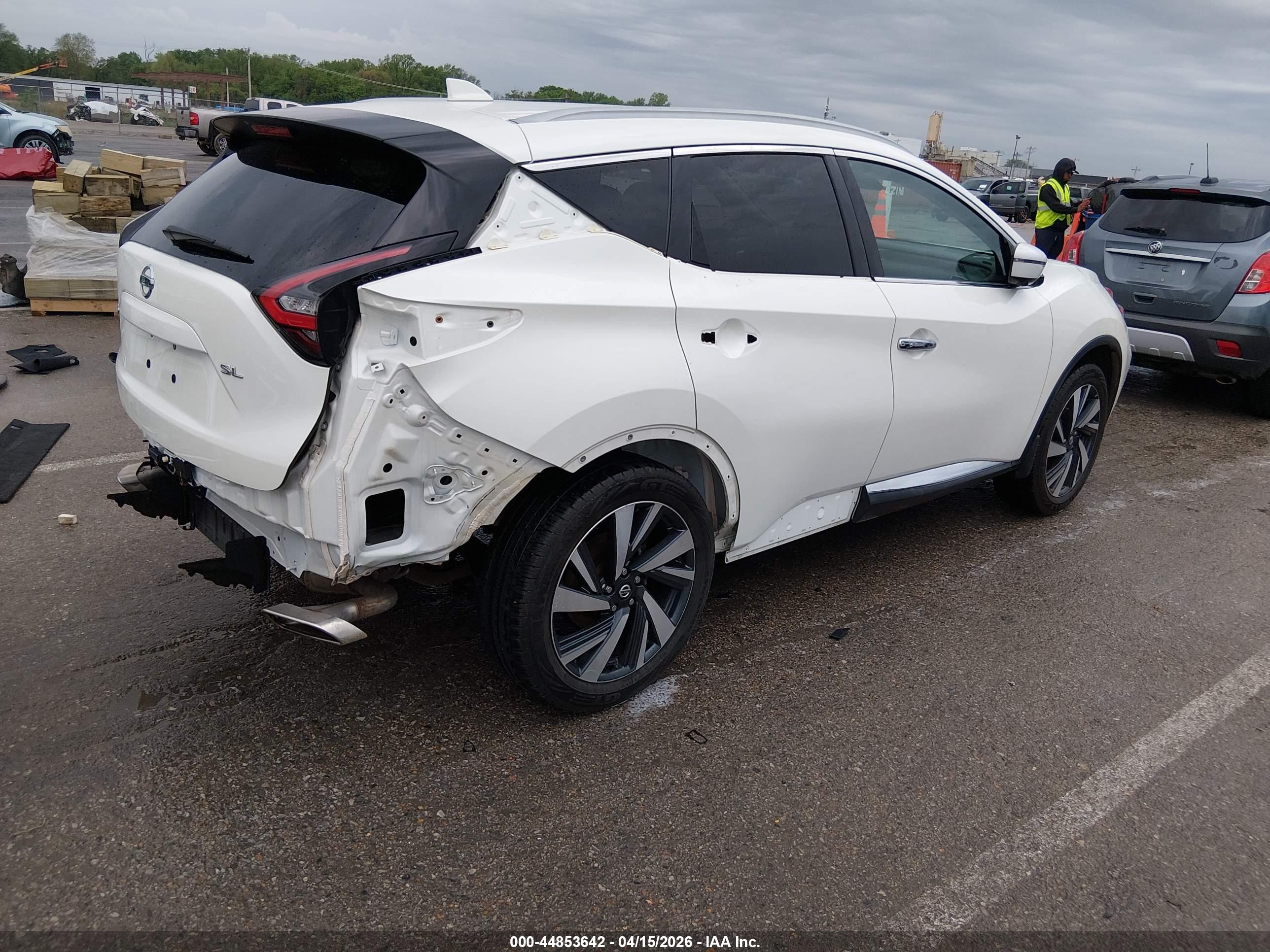 NISSAN MURANO image 4