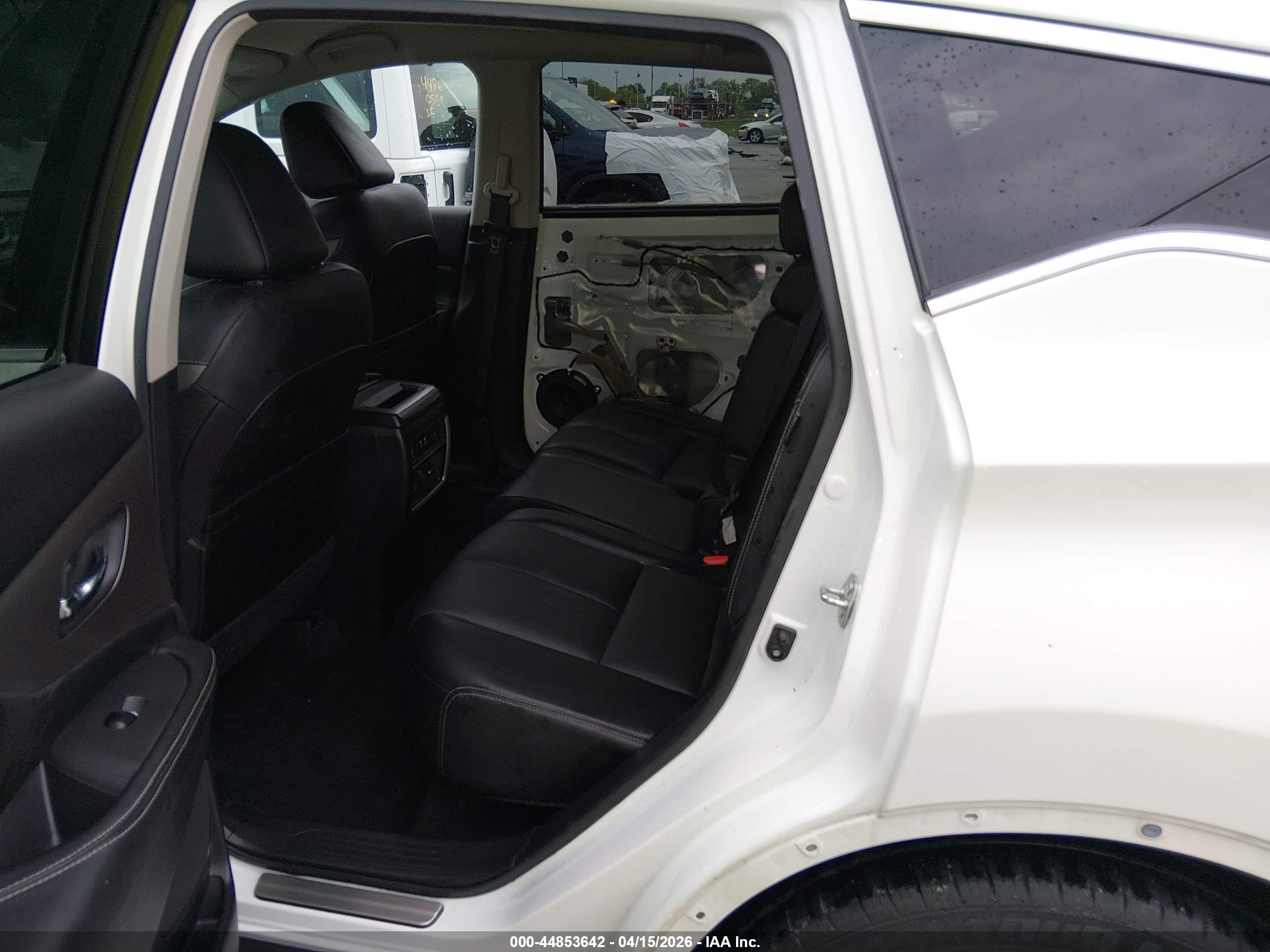 NISSAN MURANO image 8