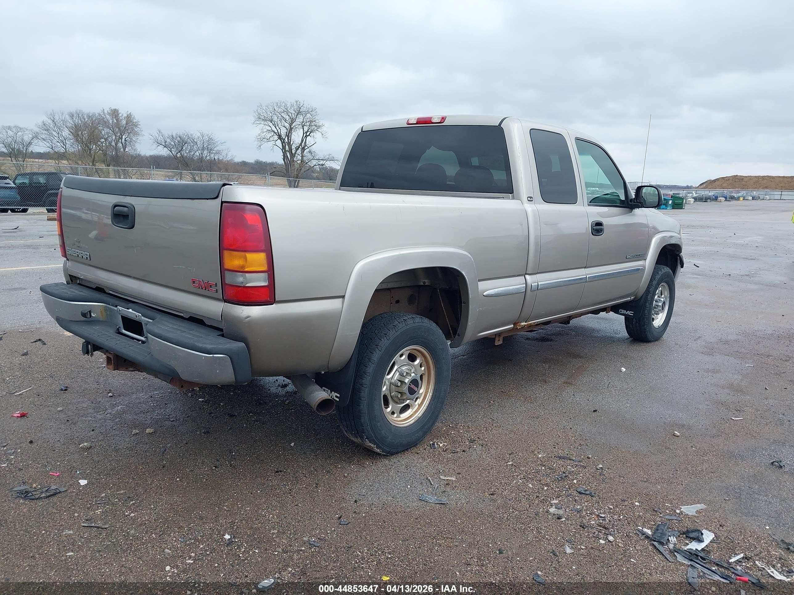 GMC SIERRA image 4