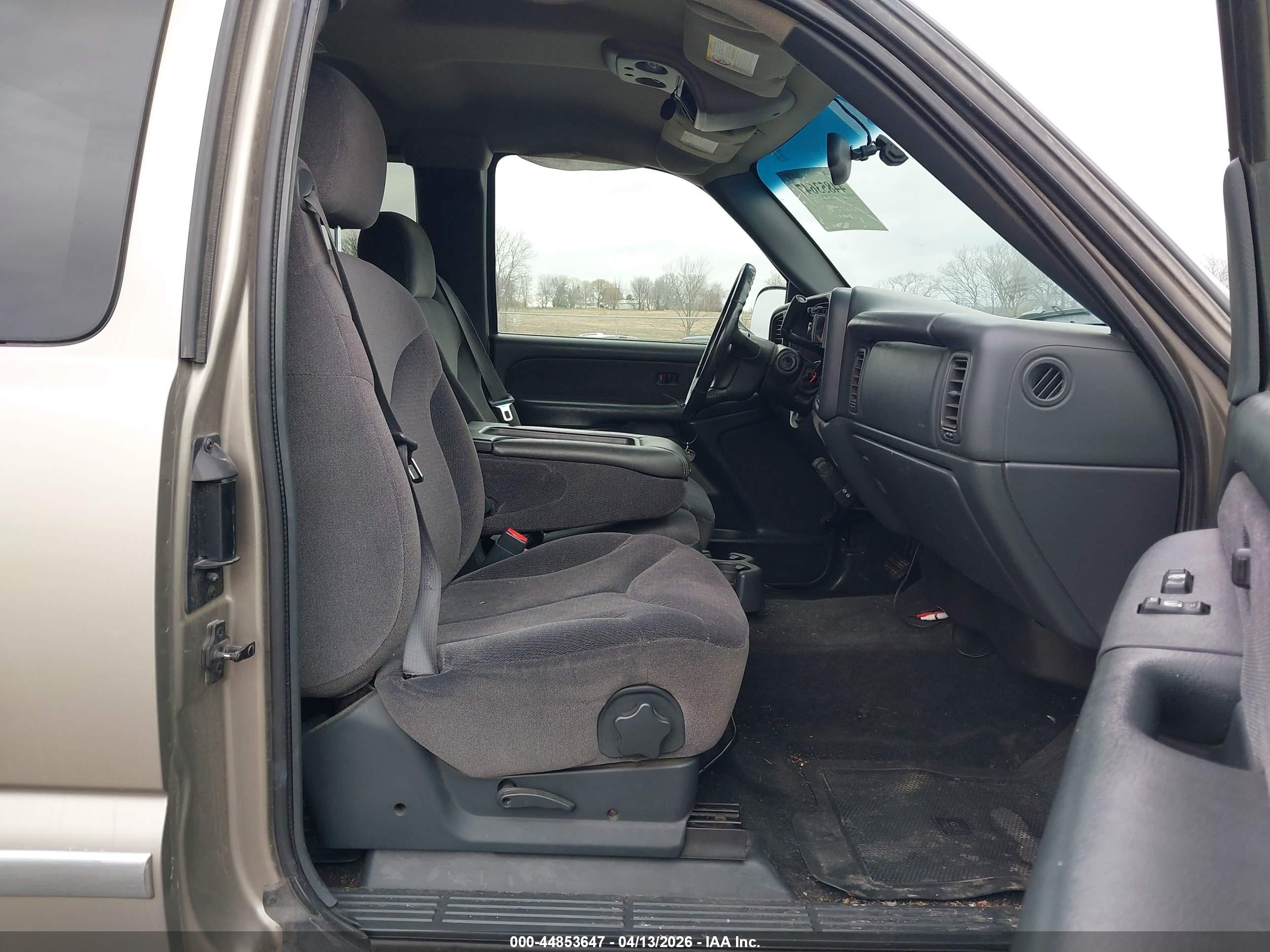 GMC SIERRA image 5