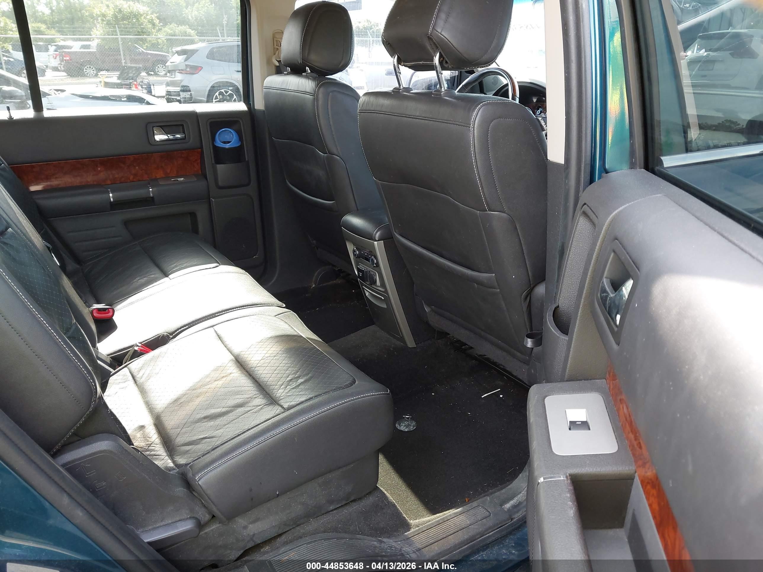 FORD FLEX image 8