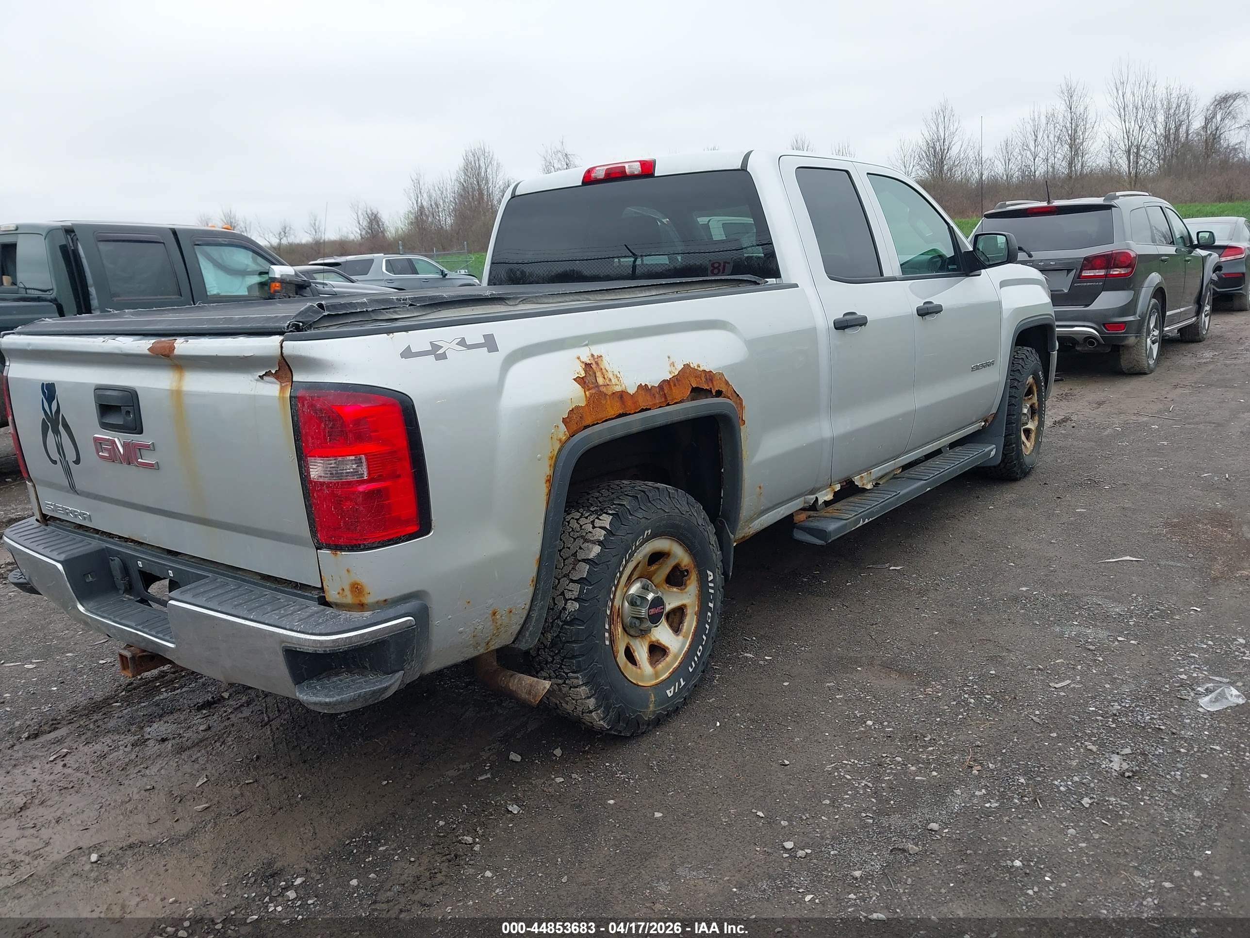 GMC SIERRA image 4