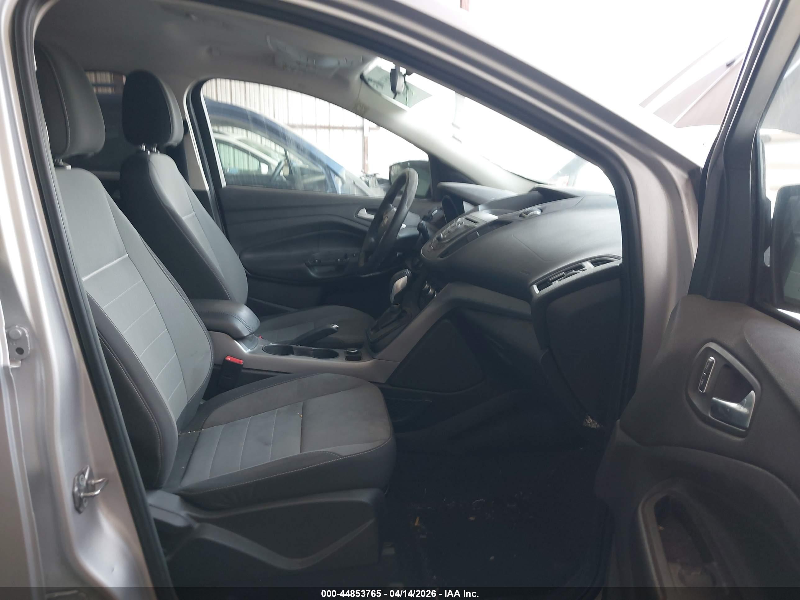 FORD ESCAPE image 5