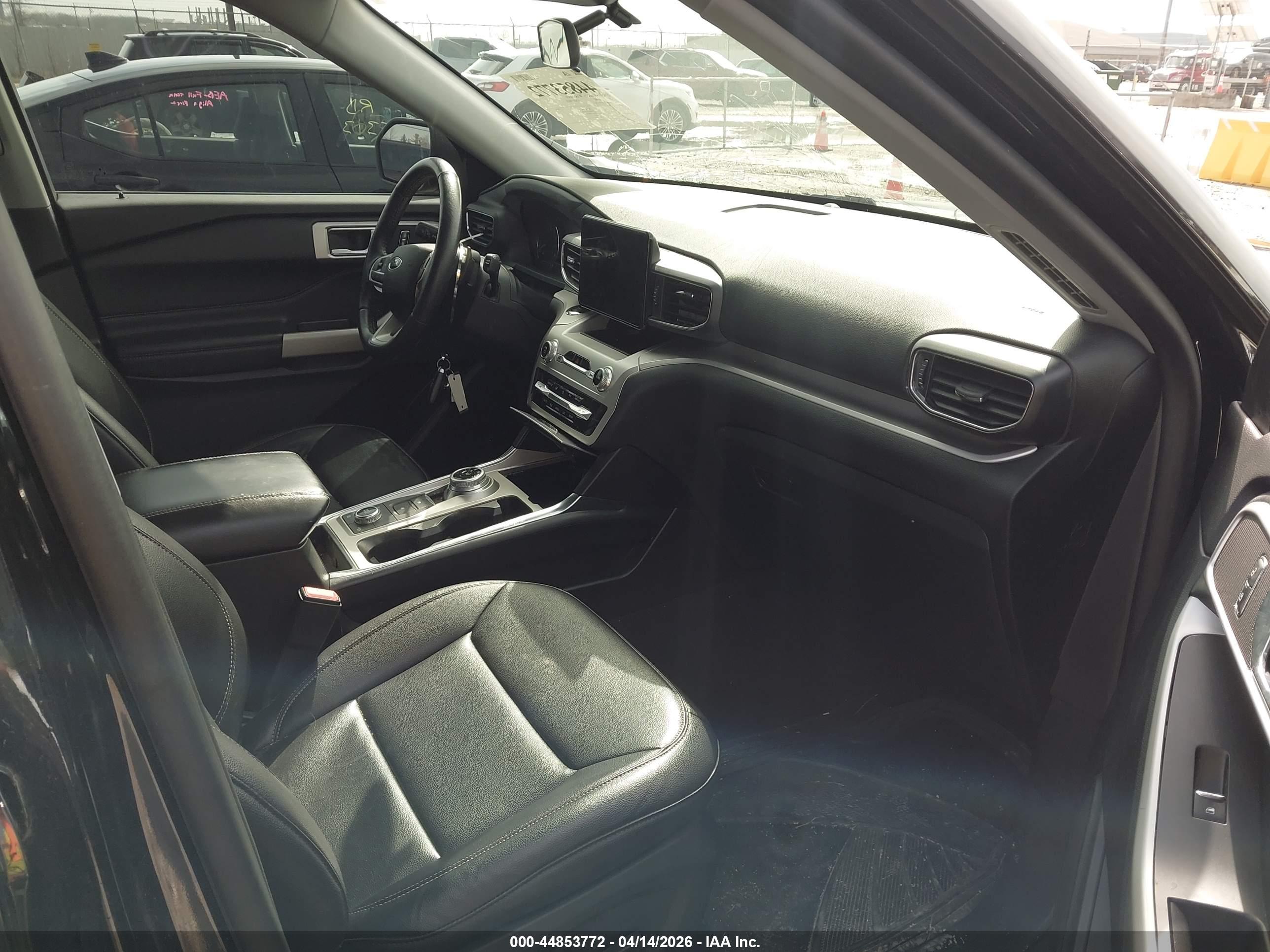 FORD EXPLORER image 5
