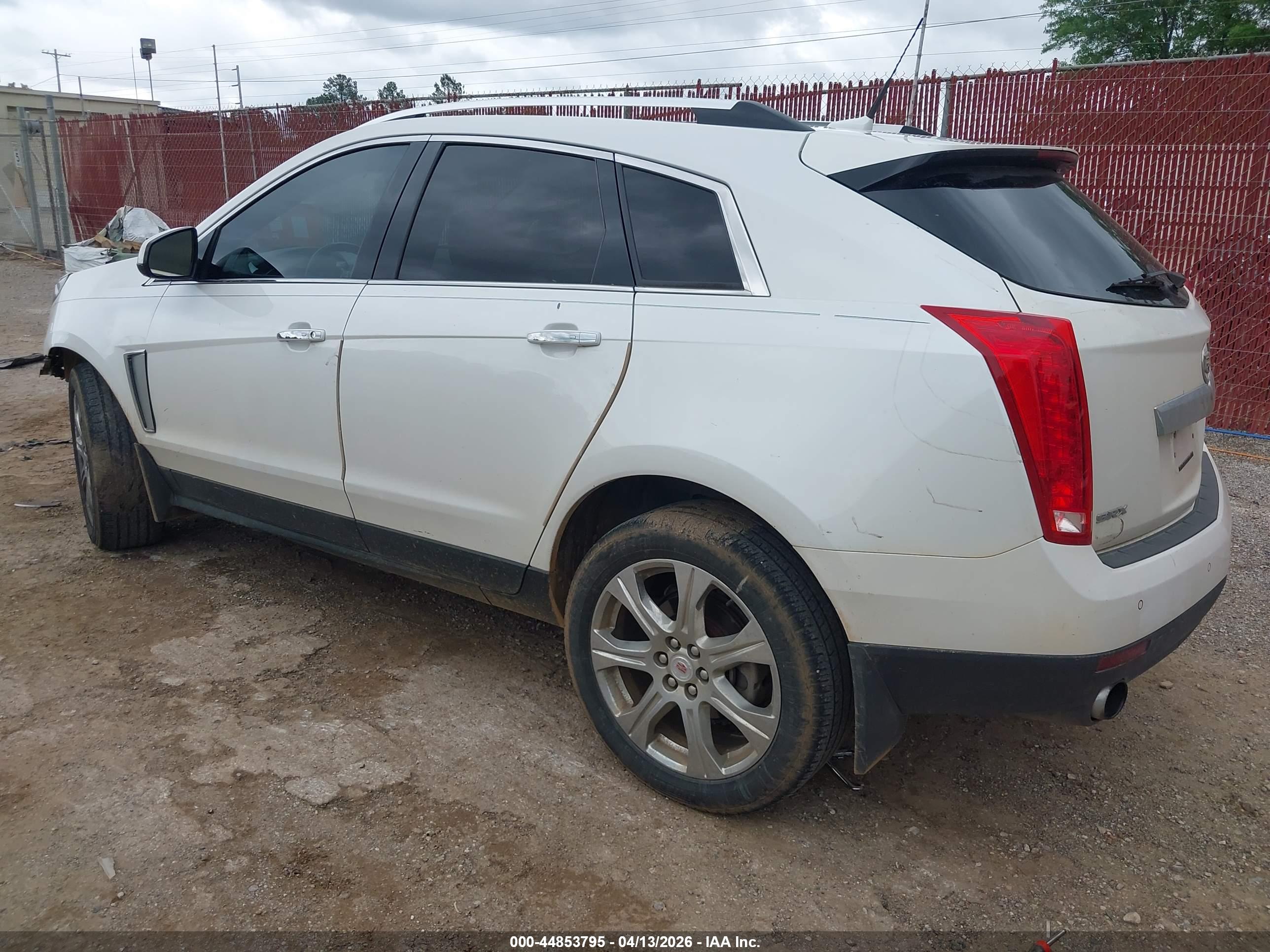 CADILLAC SRX image 3