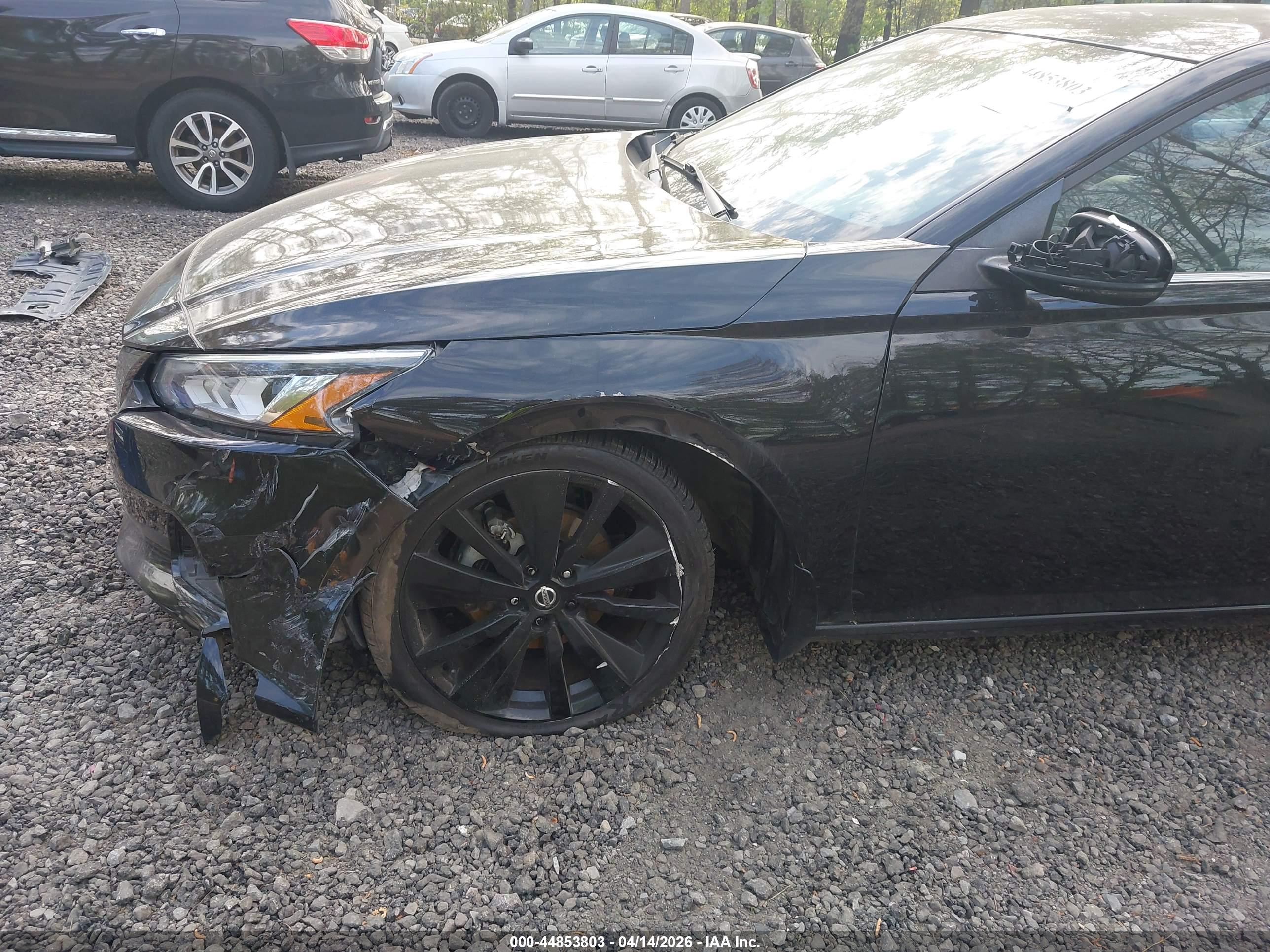 NISSAN ALTIMA image 6