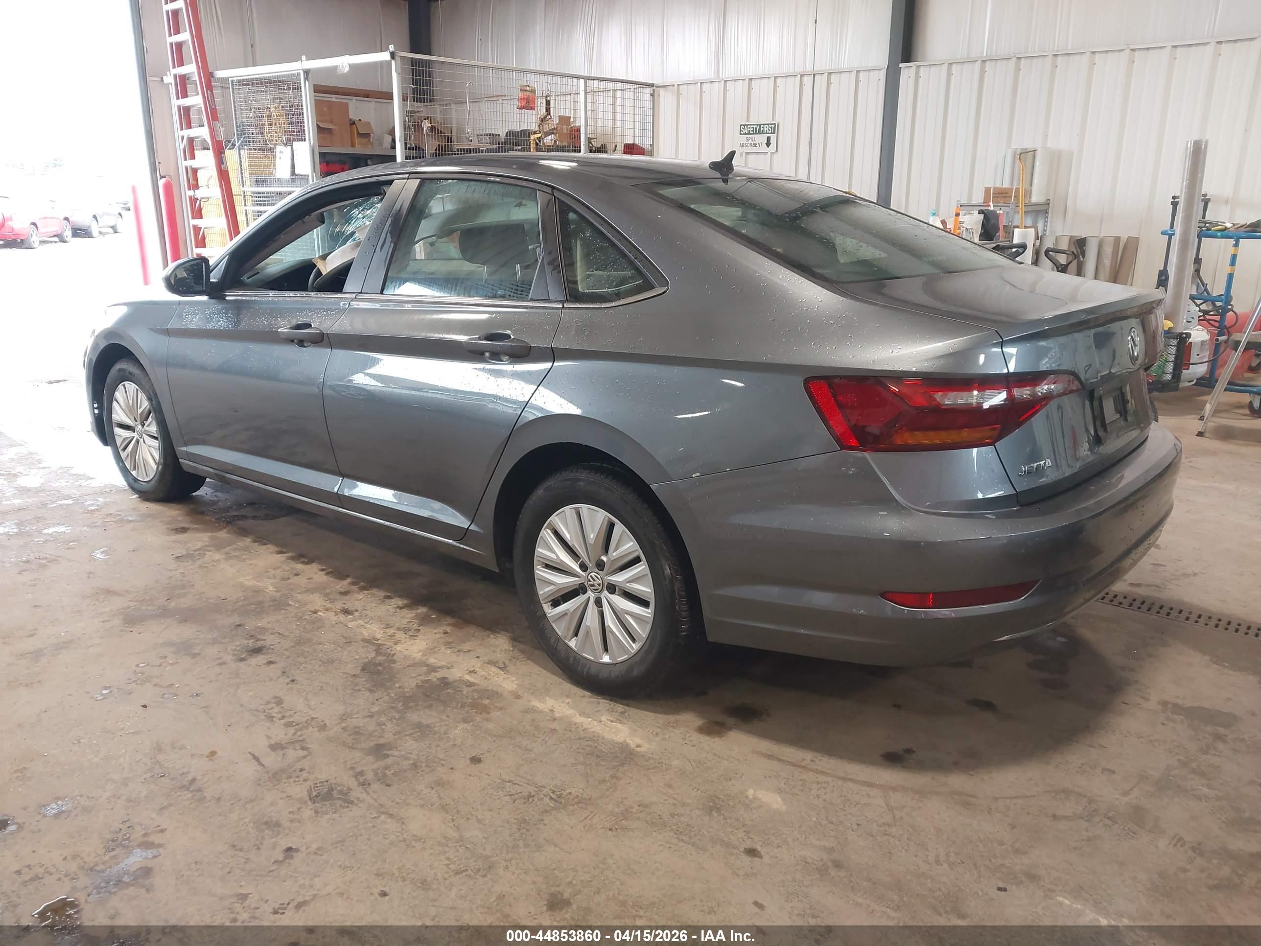 VOLKSWAGEN JETTA image 3