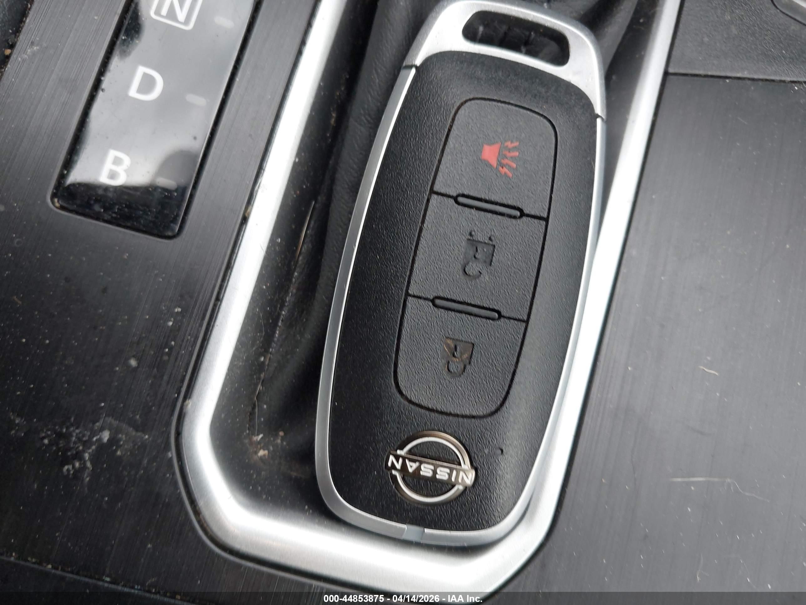 NISSAN KICKS image 11