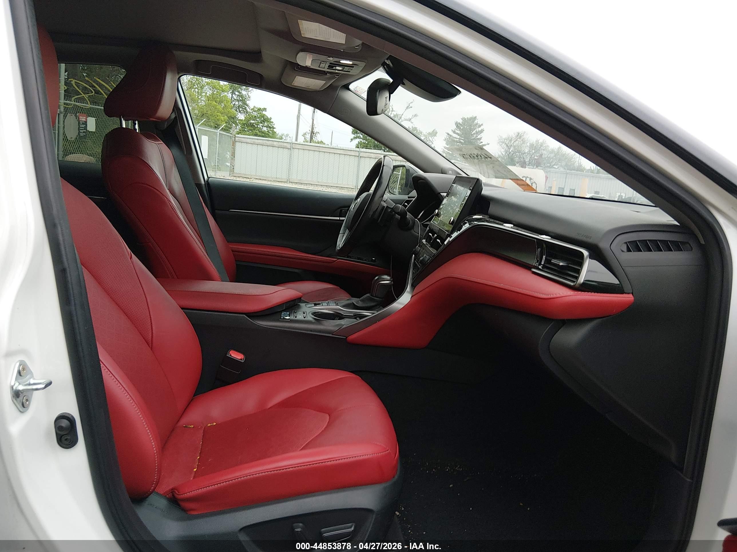 TOYOTA CAMRY image 5