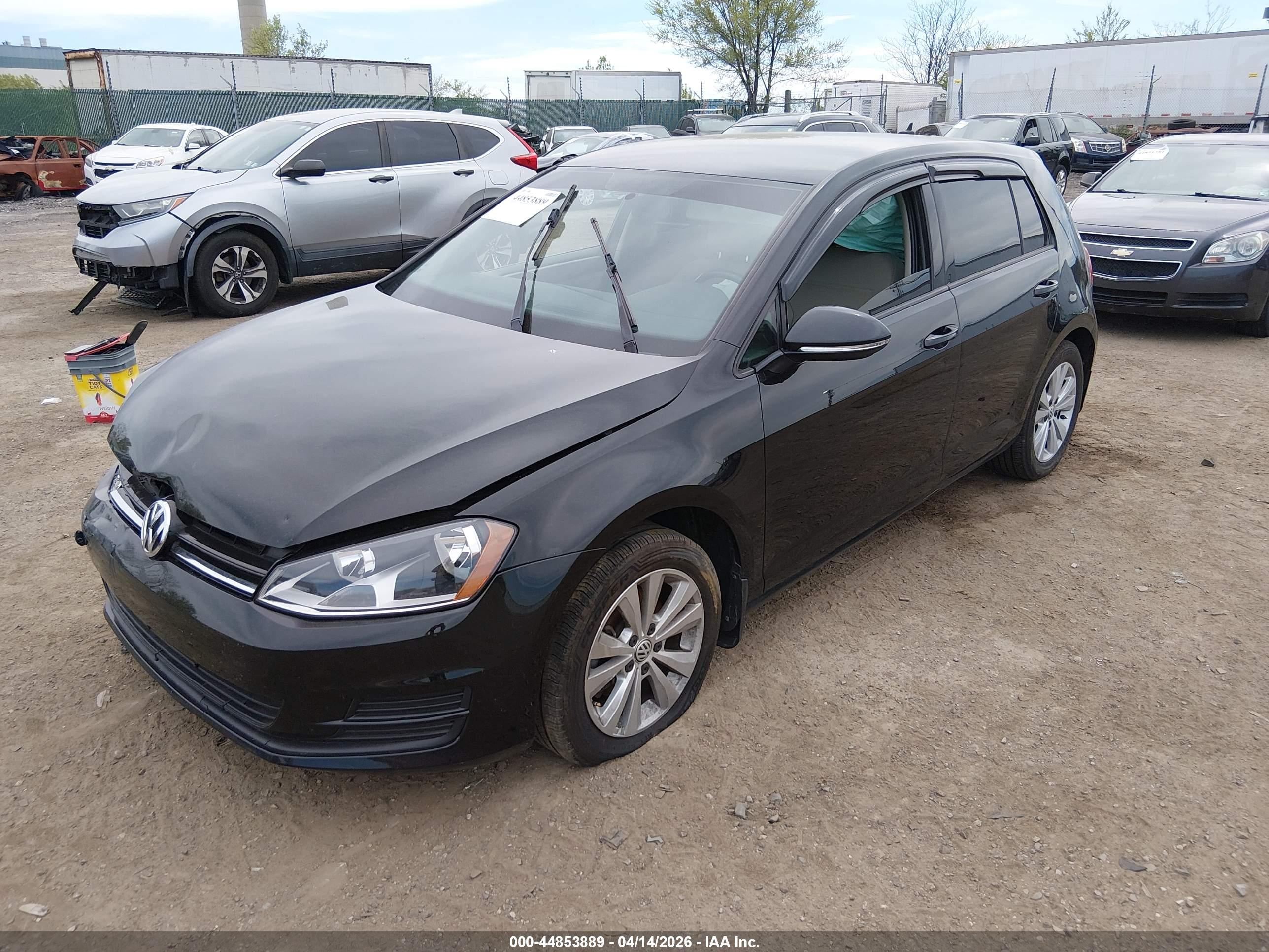 VOLKSWAGEN GOLF image 2