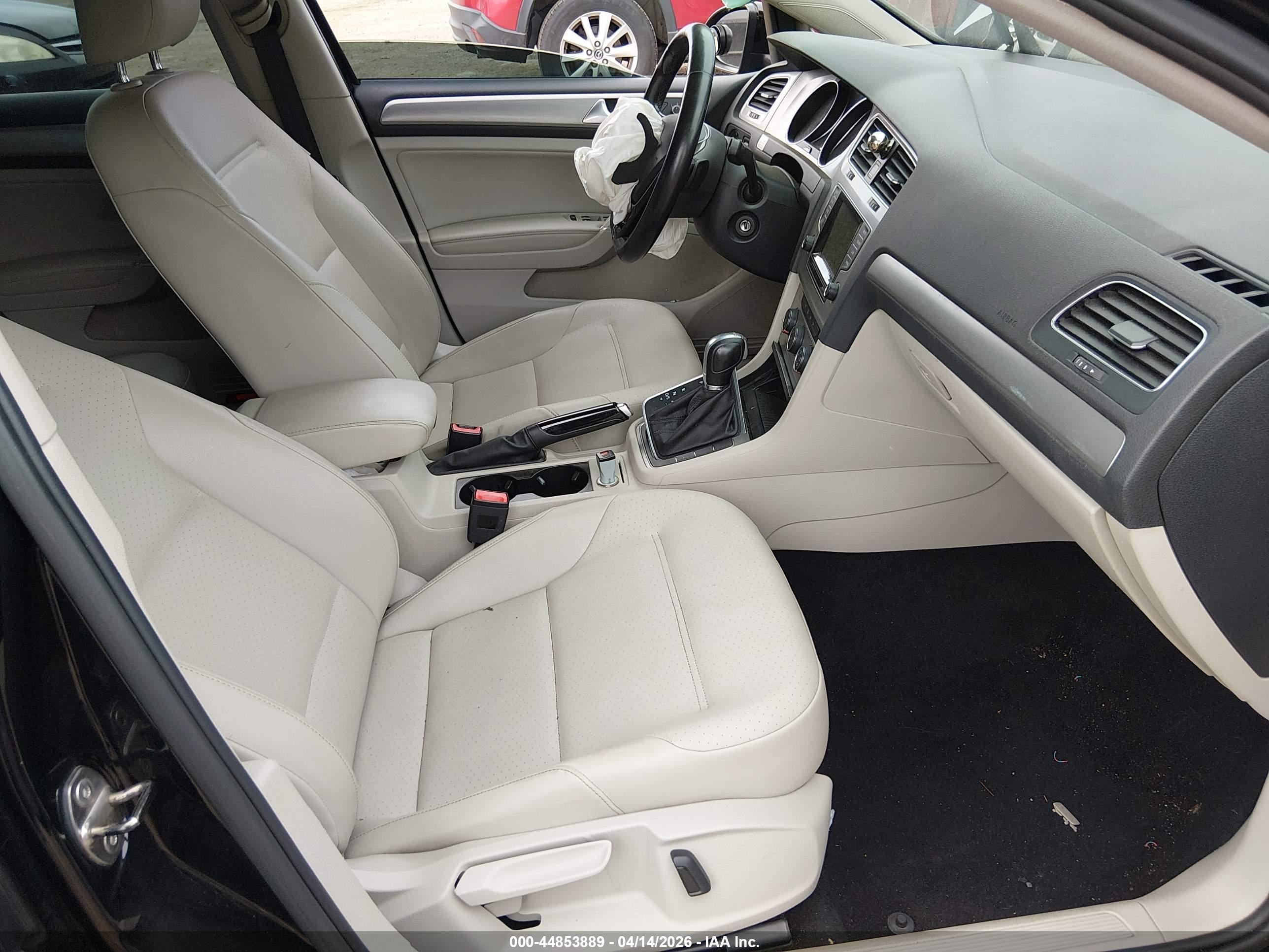 VOLKSWAGEN GOLF image 5