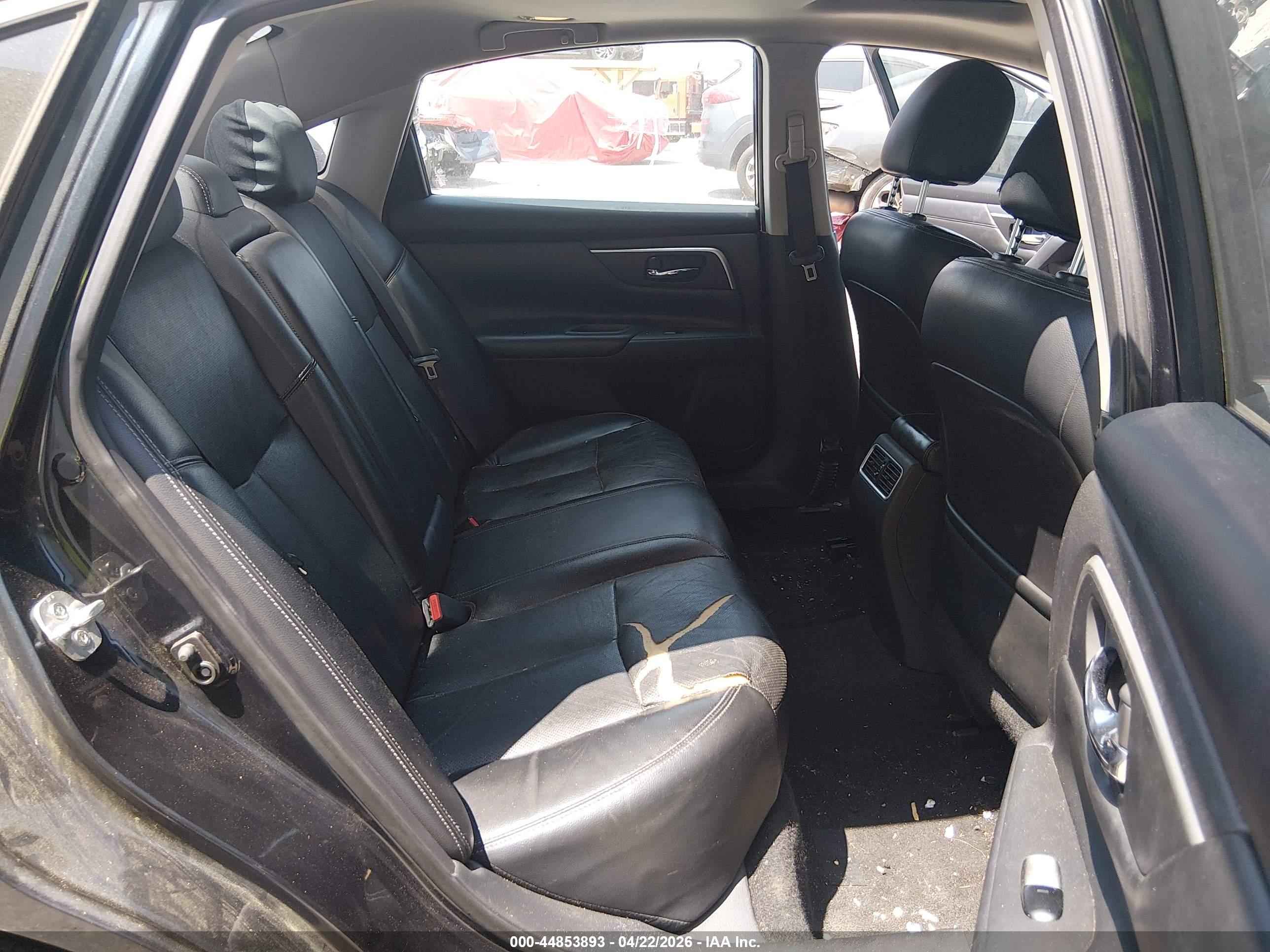 NISSAN ALTIMA image 8