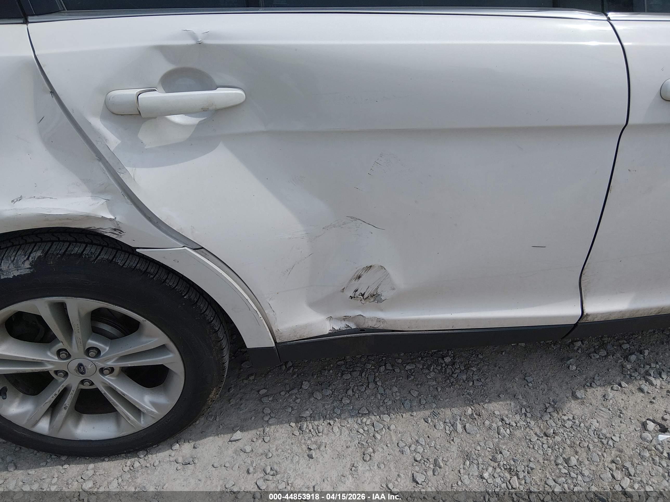FORD TAURUS image 6