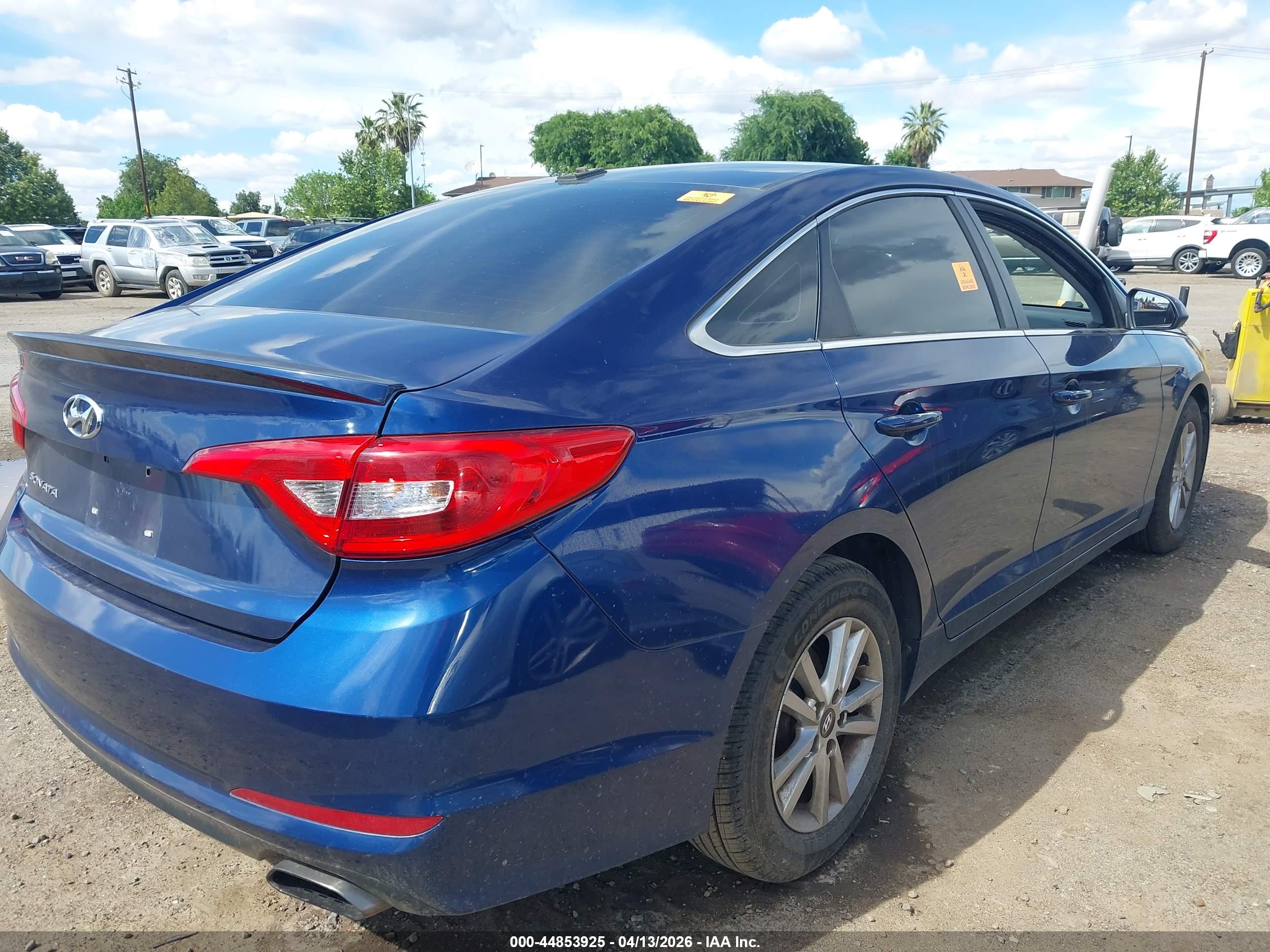 HYUNDAI SONATA image 4