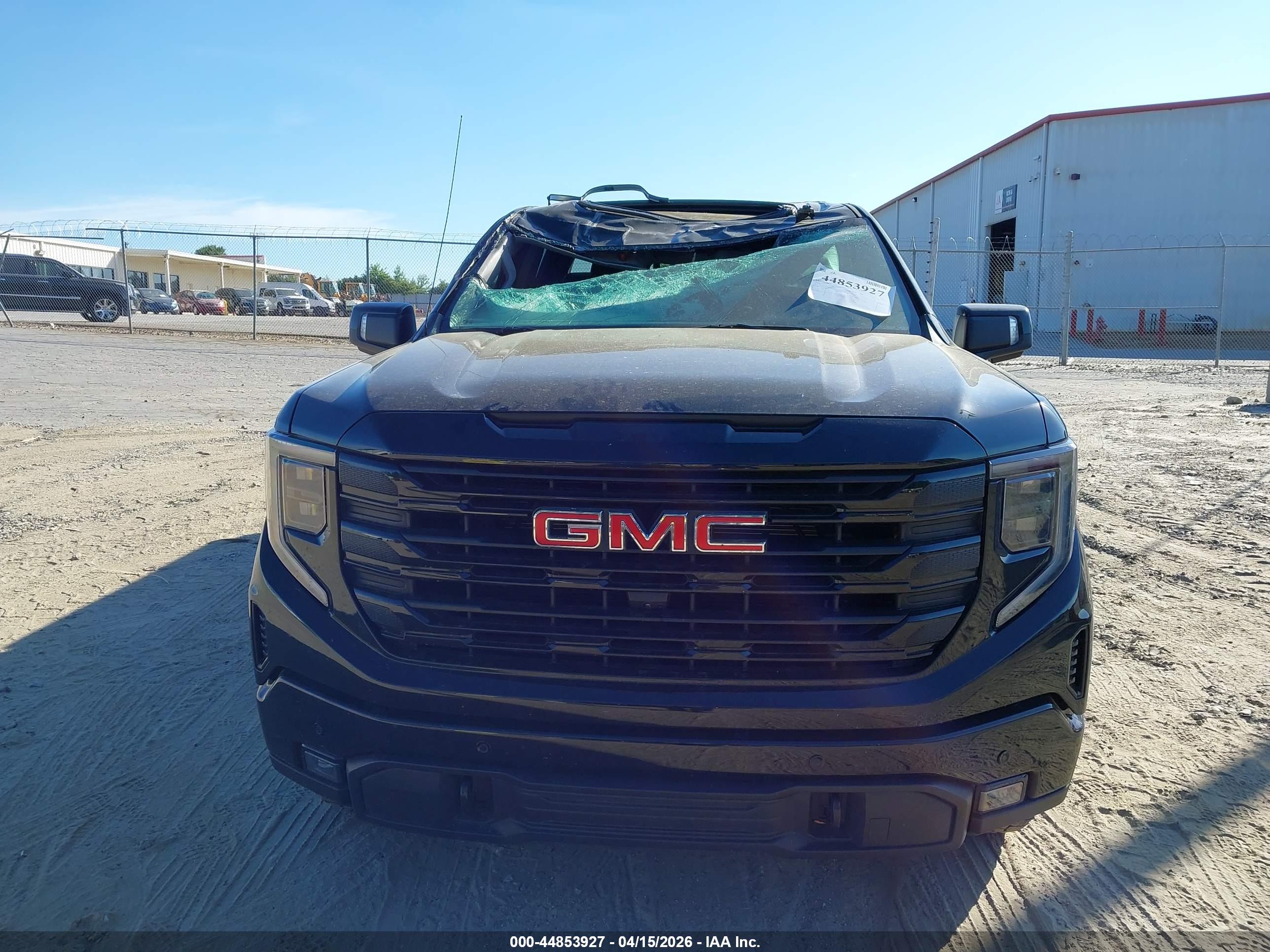 GMC SIERRA image 6