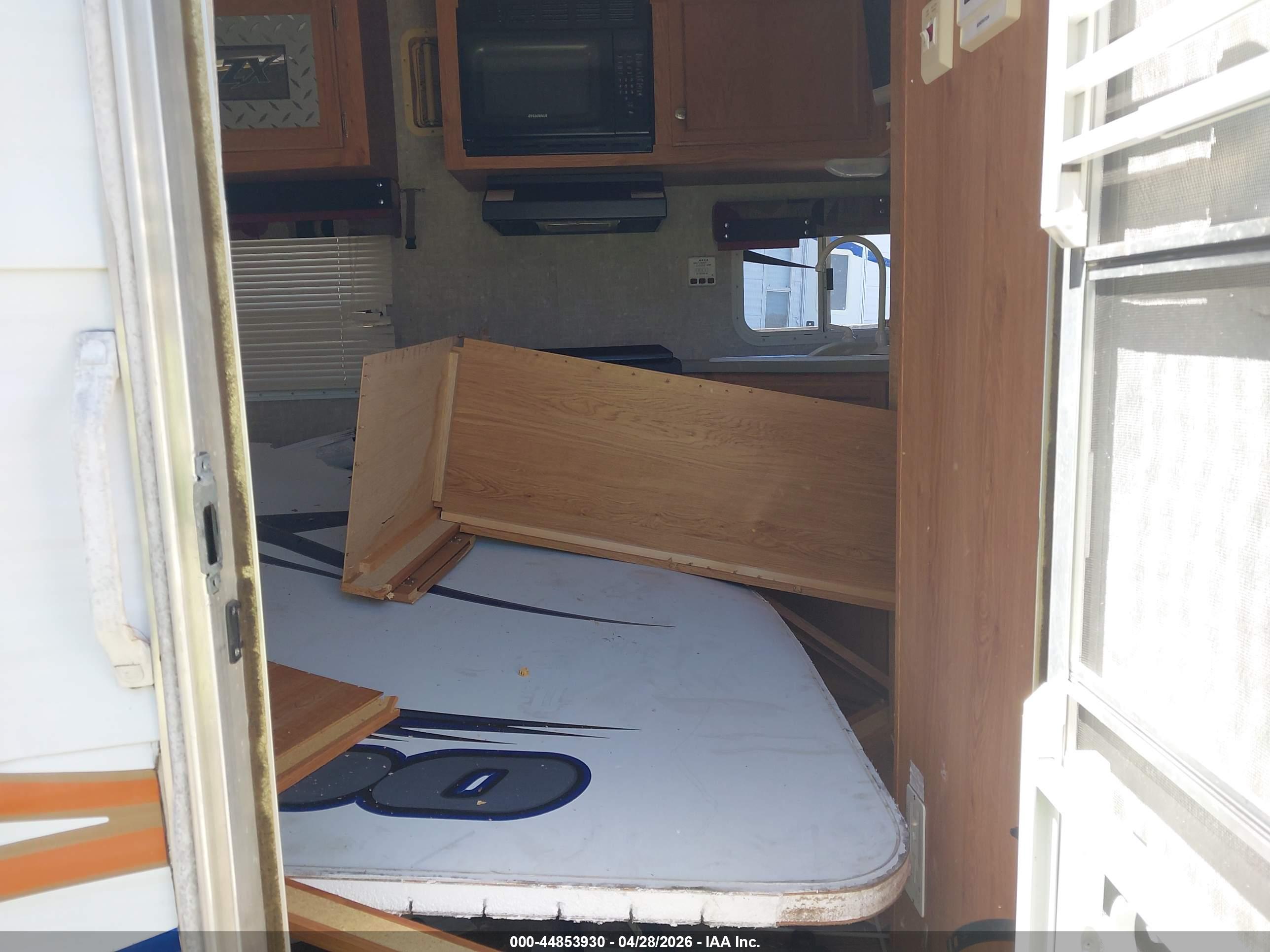 JAYCO CAMPER image 8