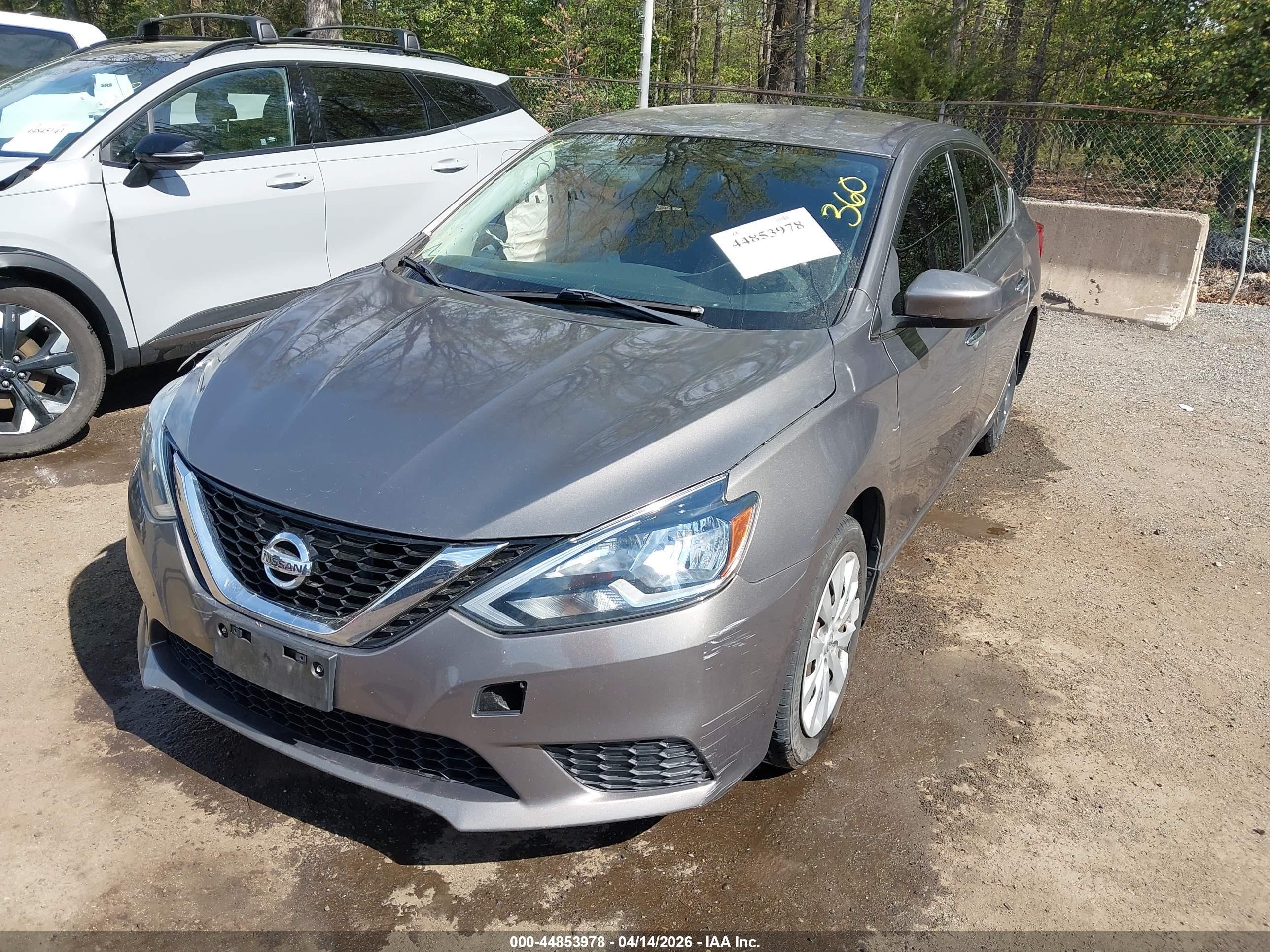 NISSAN SENTRA image 2