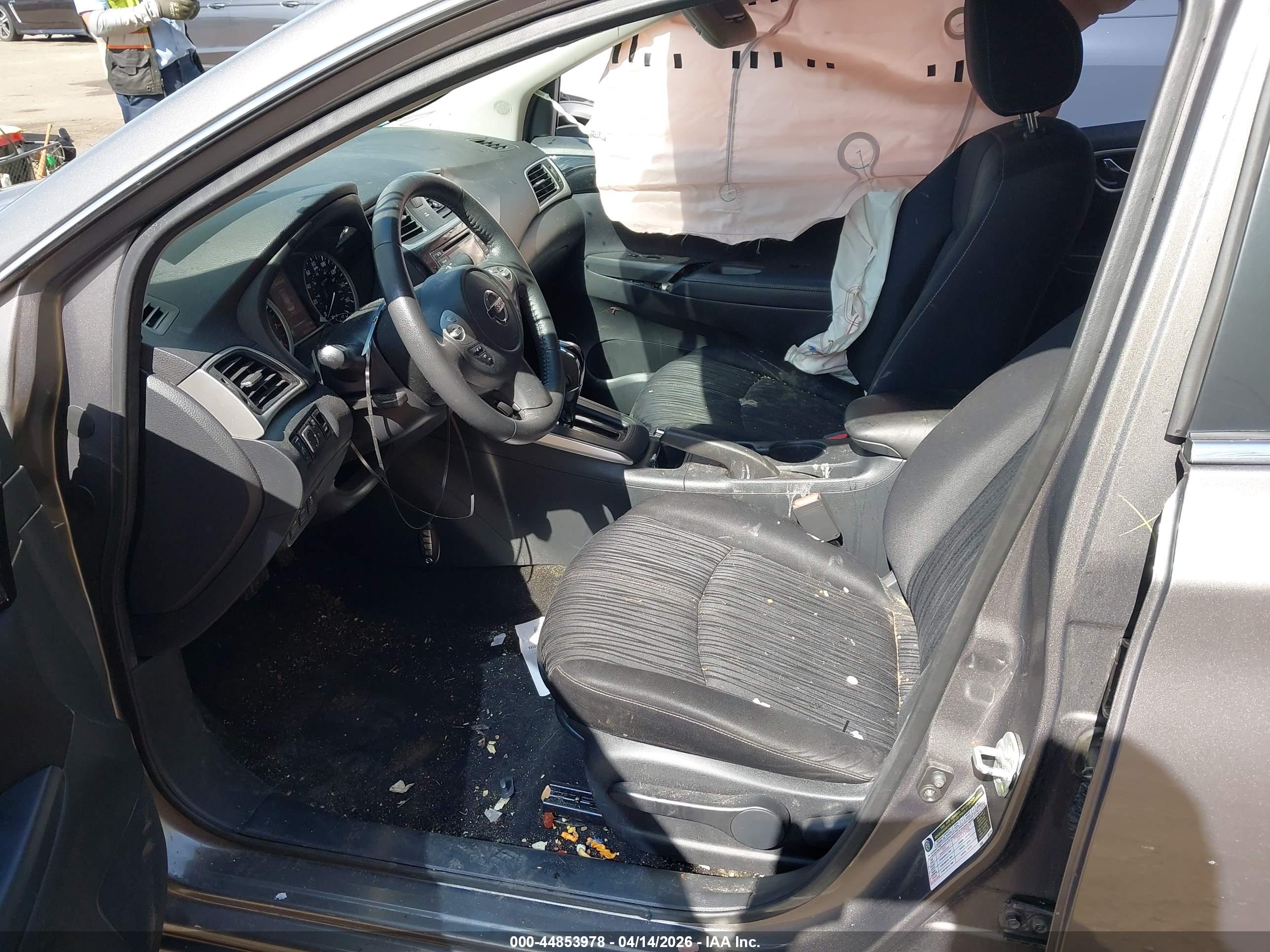 NISSAN SENTRA image 5