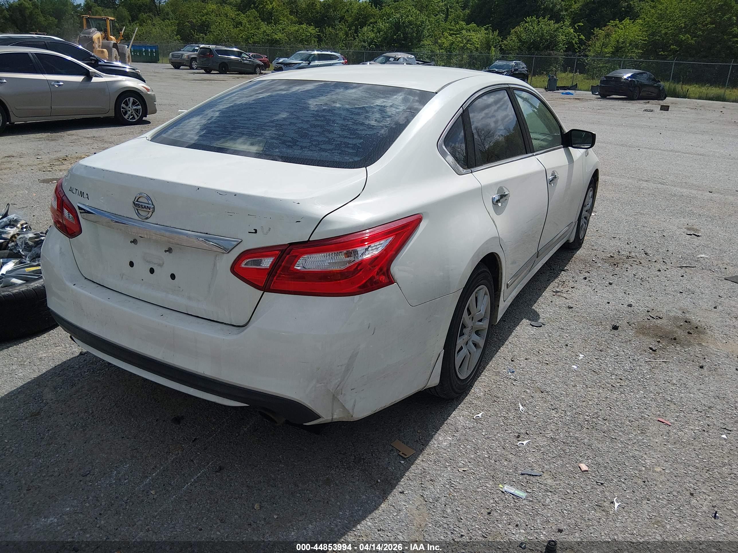 NISSAN ALTIMA image 4