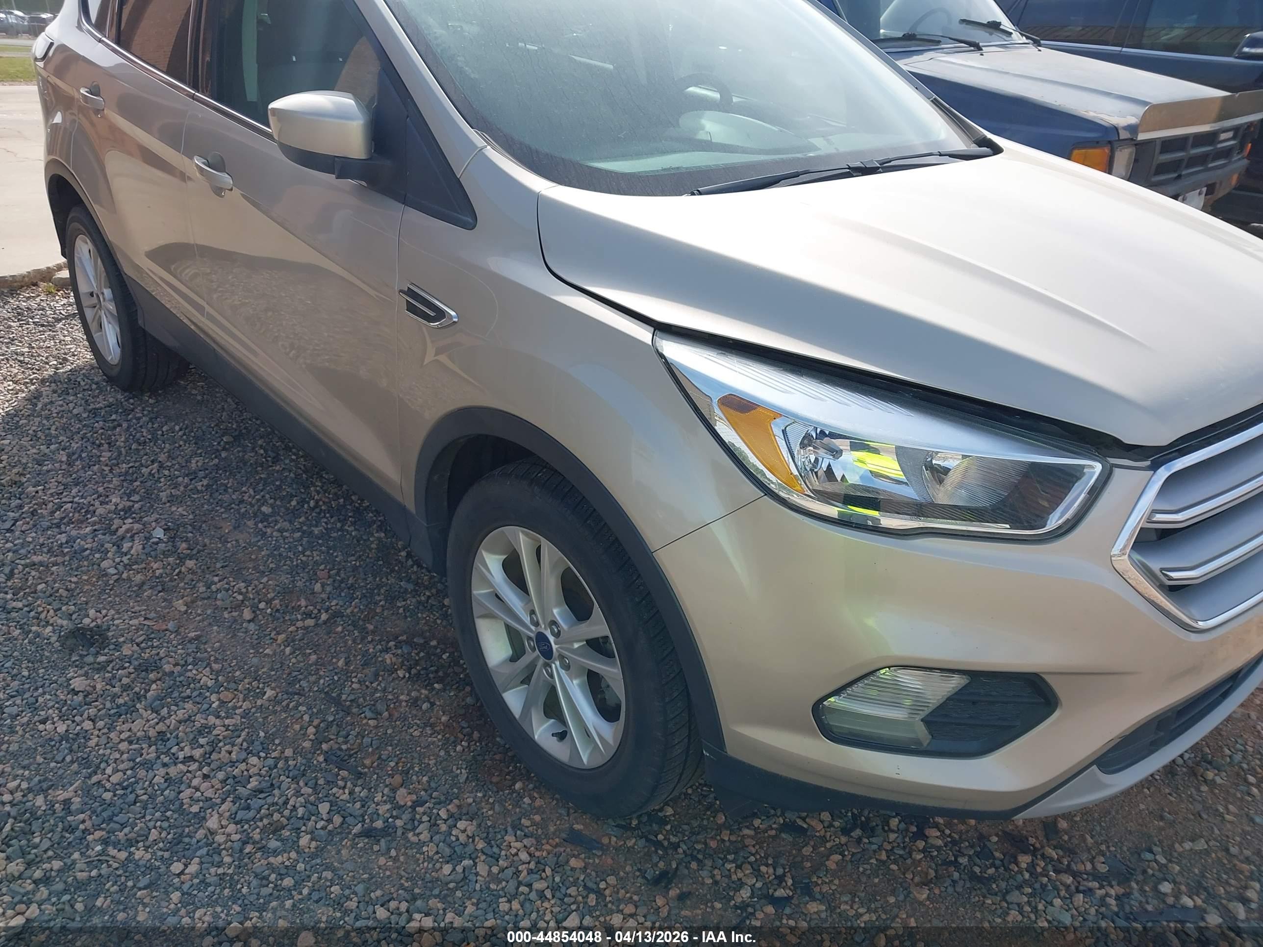 FORD ESCAPE image 6