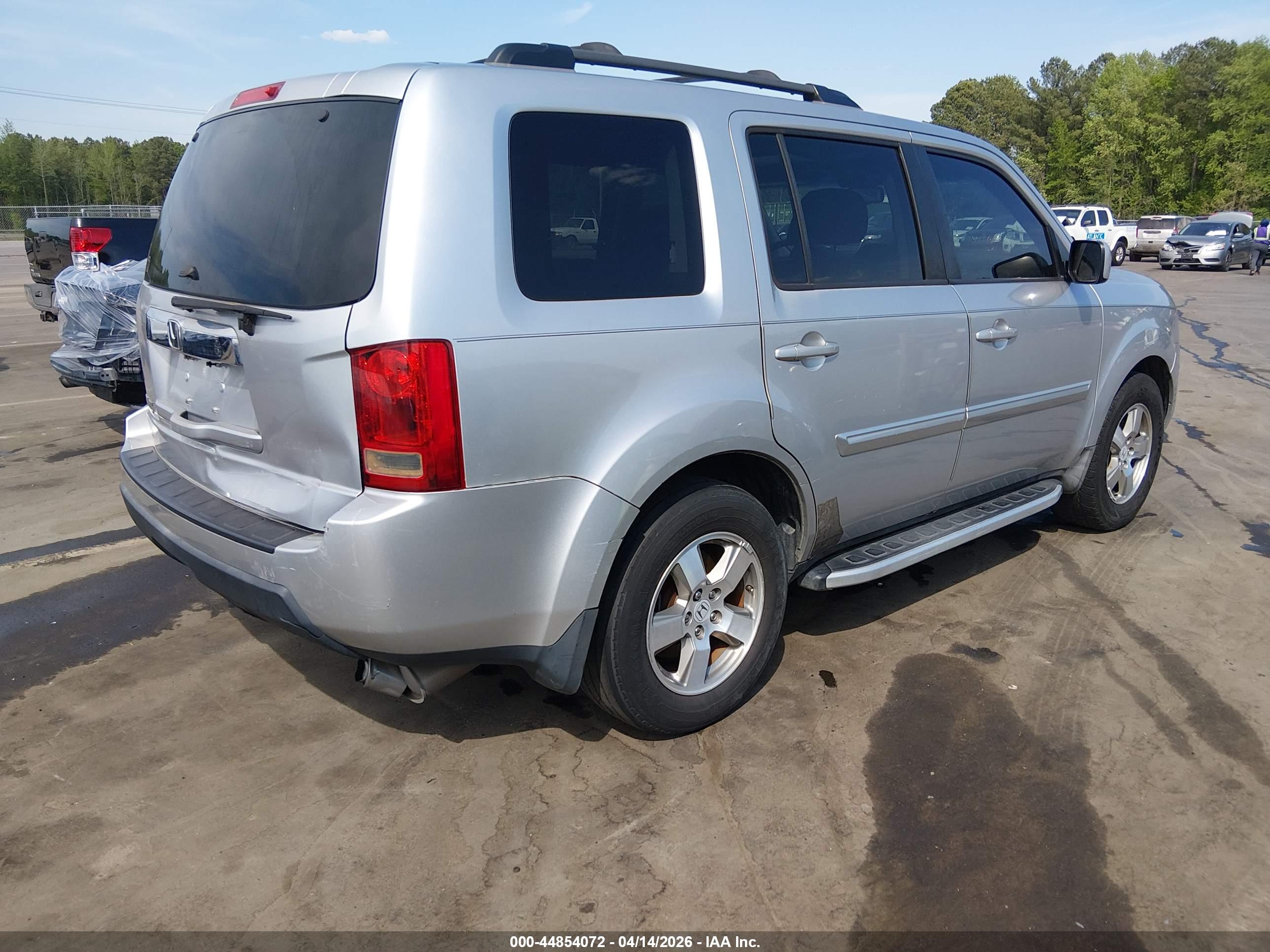 HONDA PILOT image 4