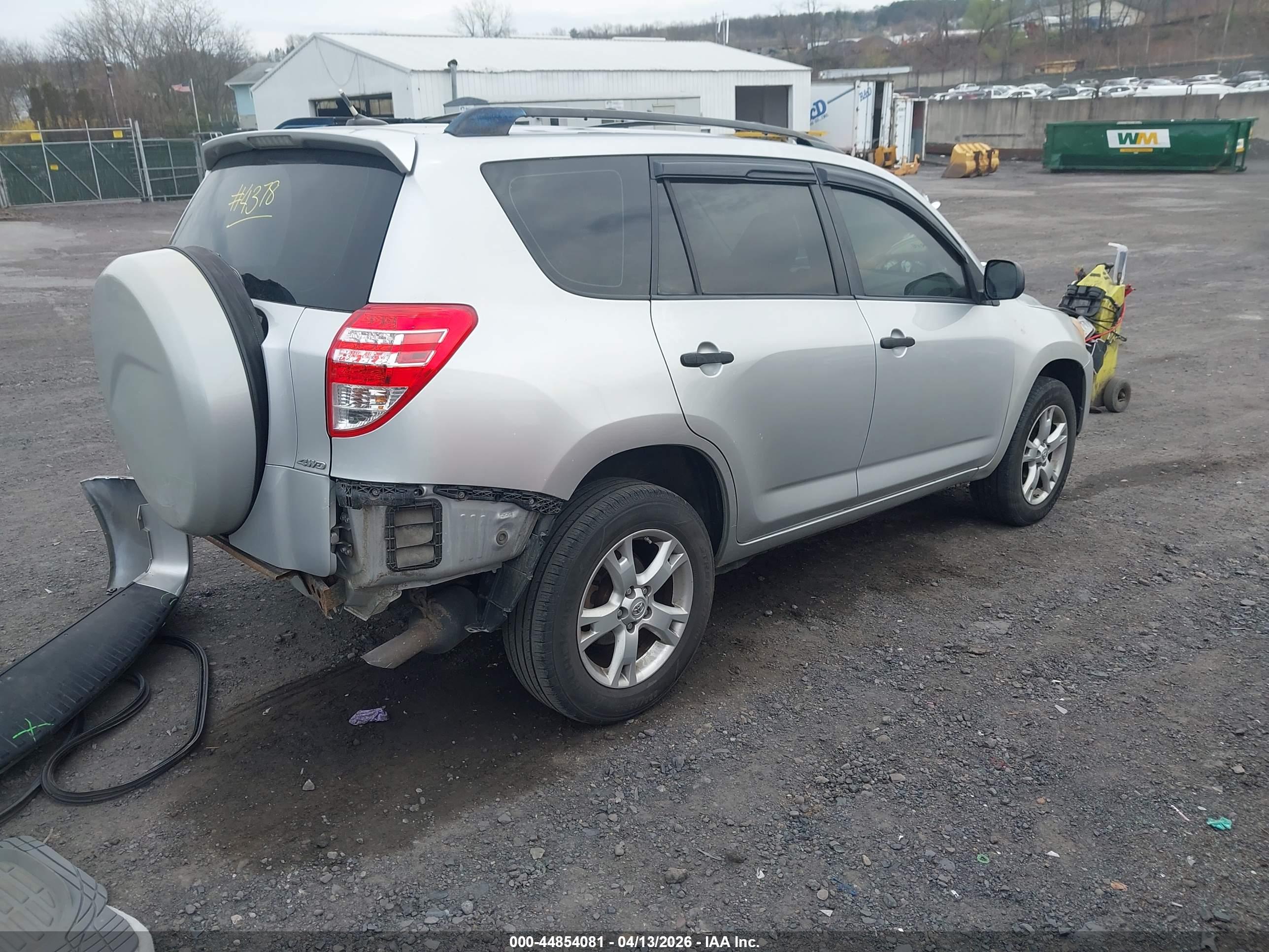 TOYOTA RAV4 image 4