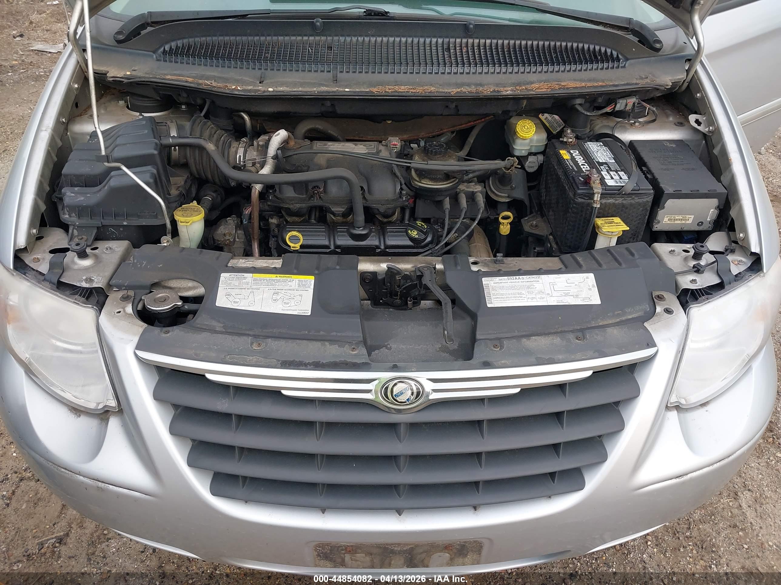 CHRYSLER TOWN image 10