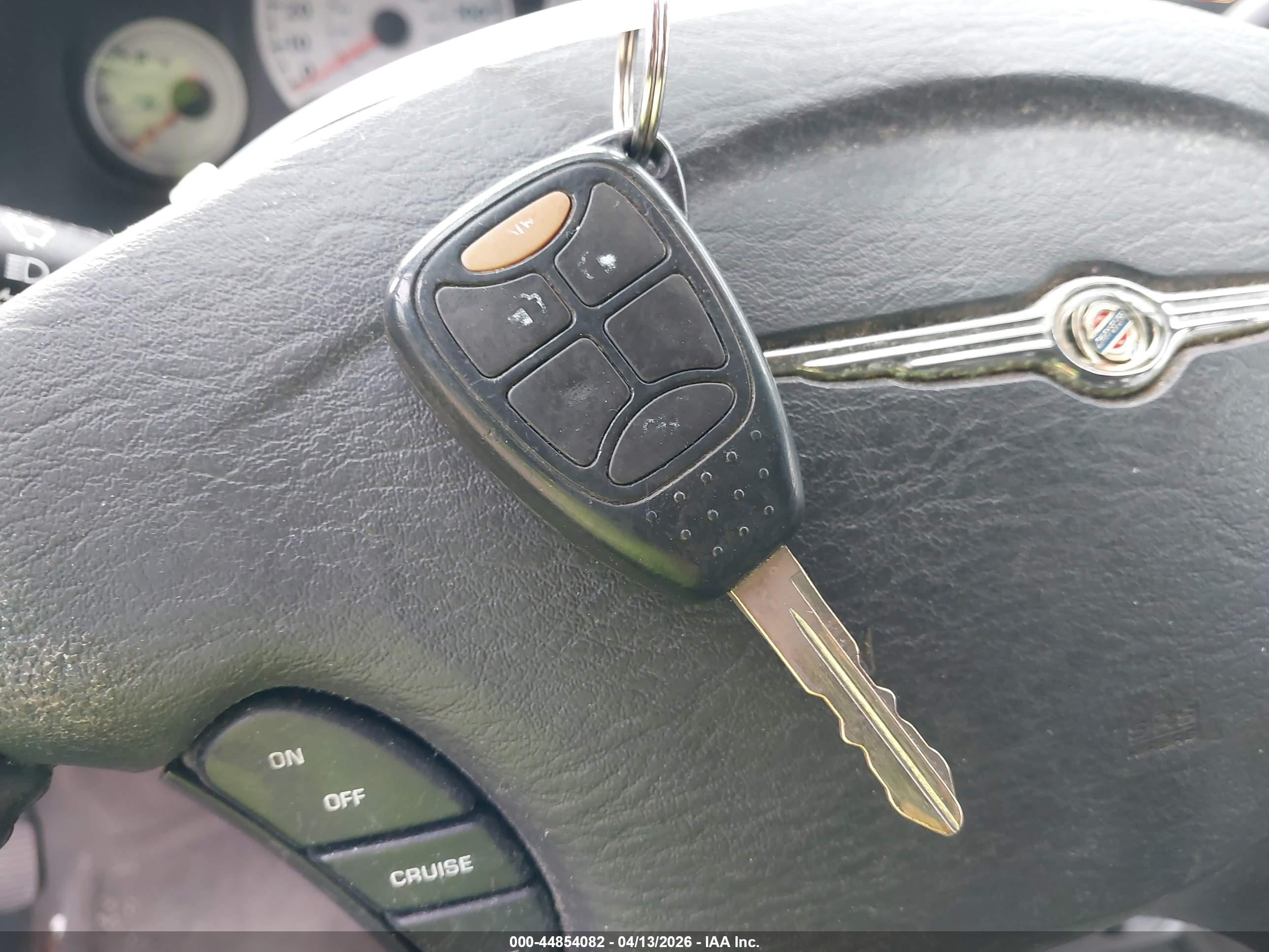 CHRYSLER TOWN image 11