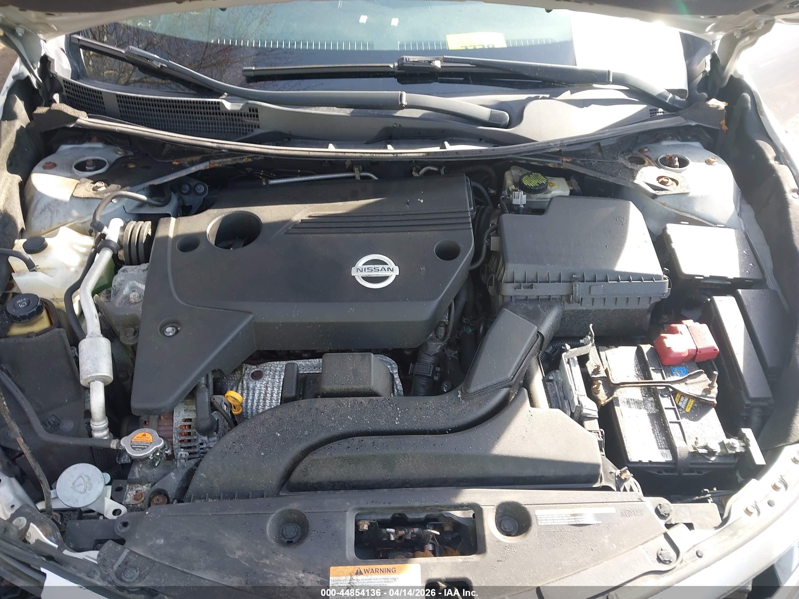 NISSAN ALTIMA image 10
