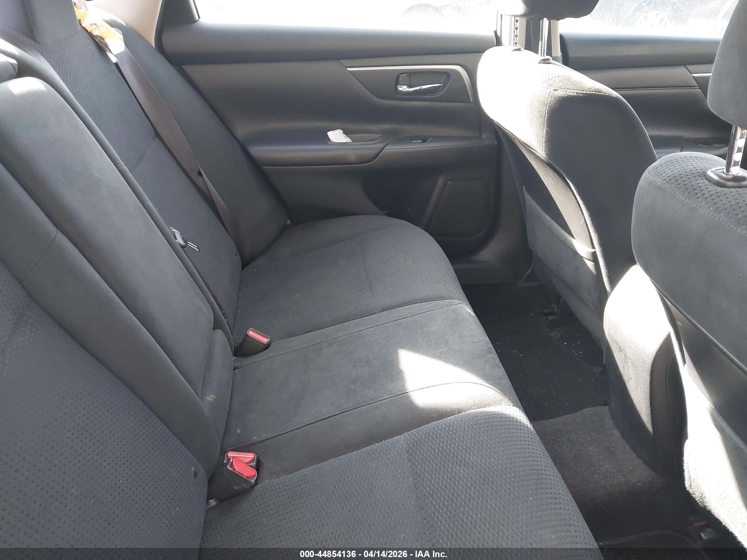 NISSAN ALTIMA image 8