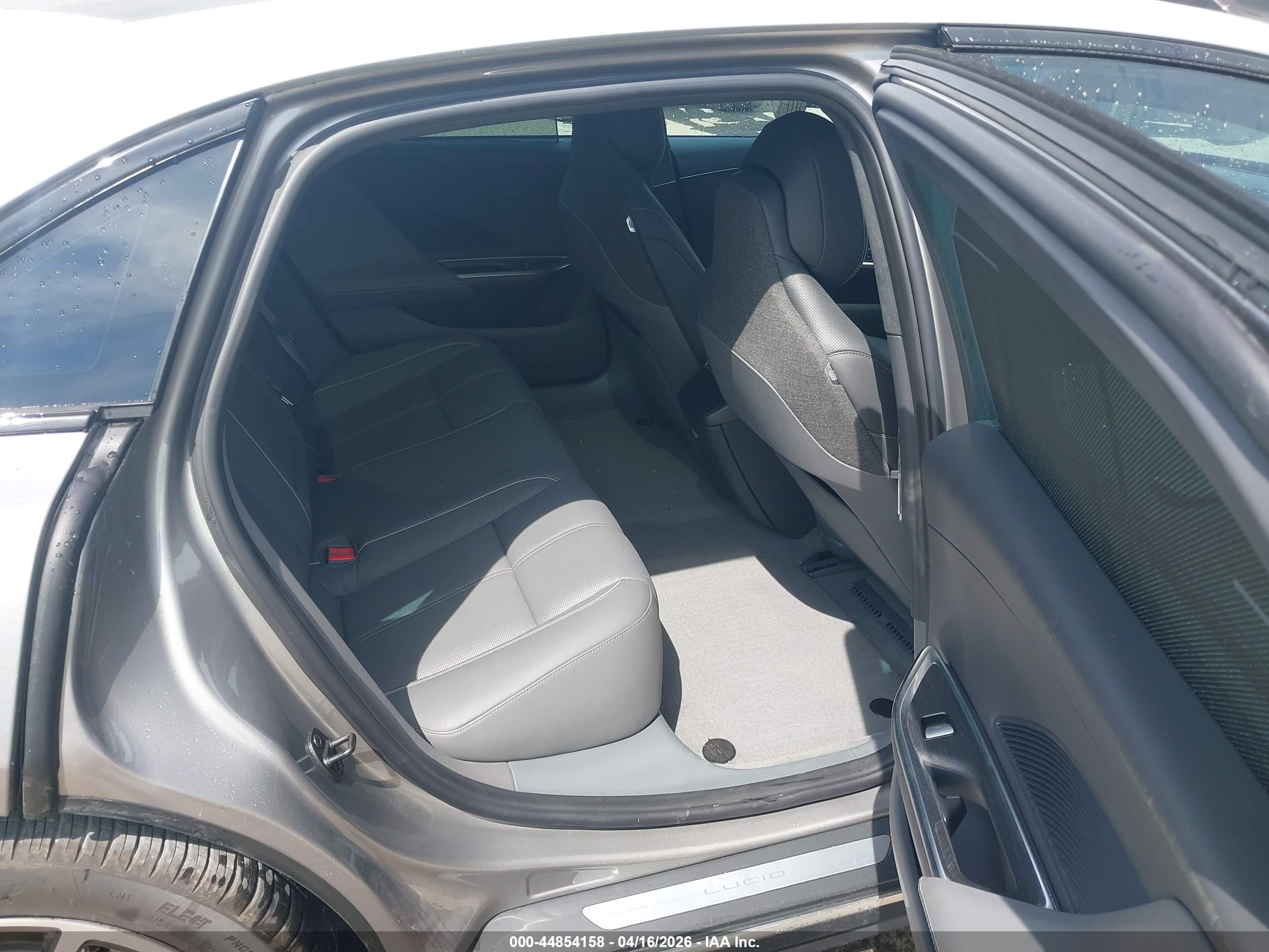 LUCID AIR image 8