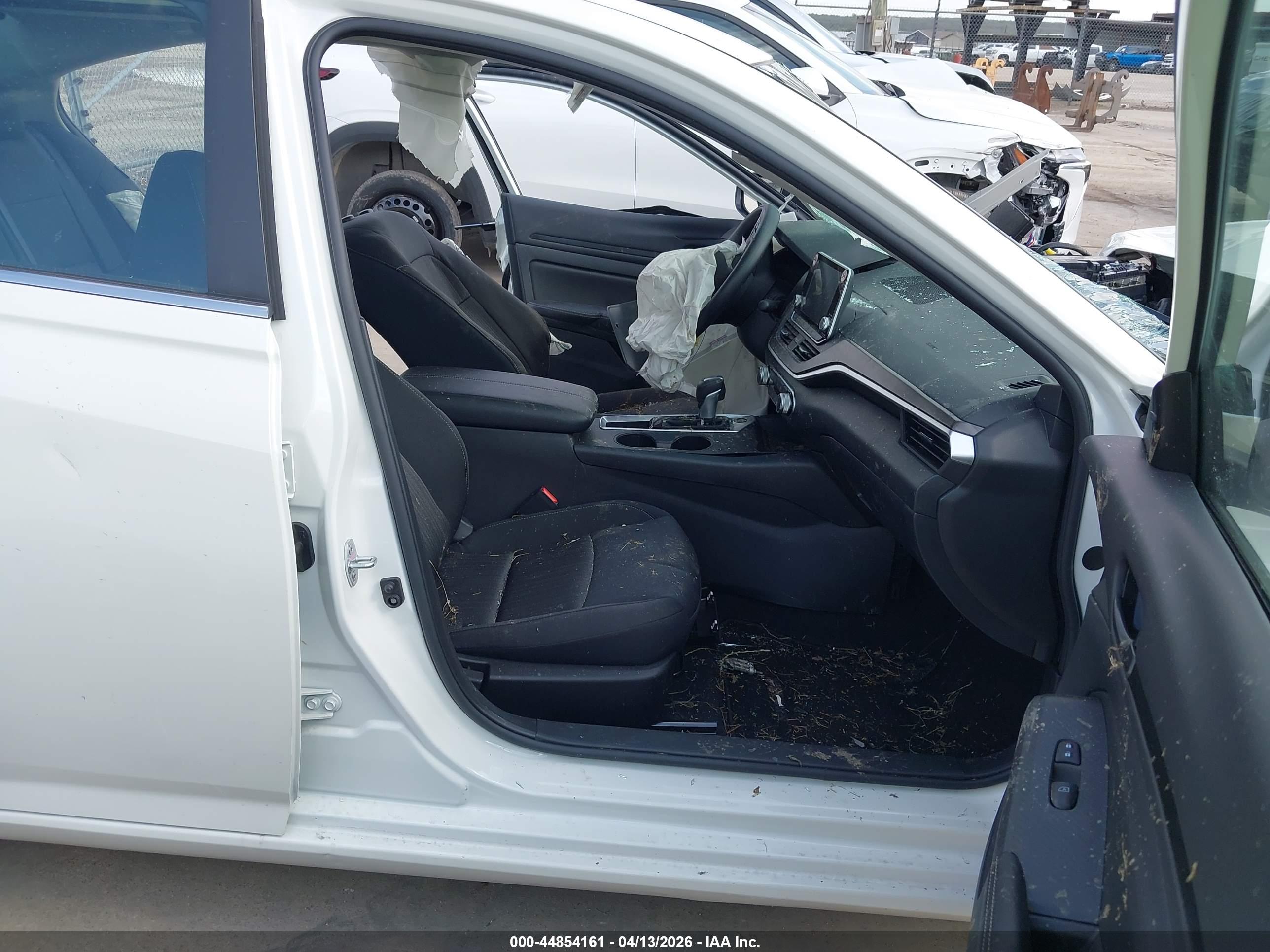 NISSAN ALTIMA image 5