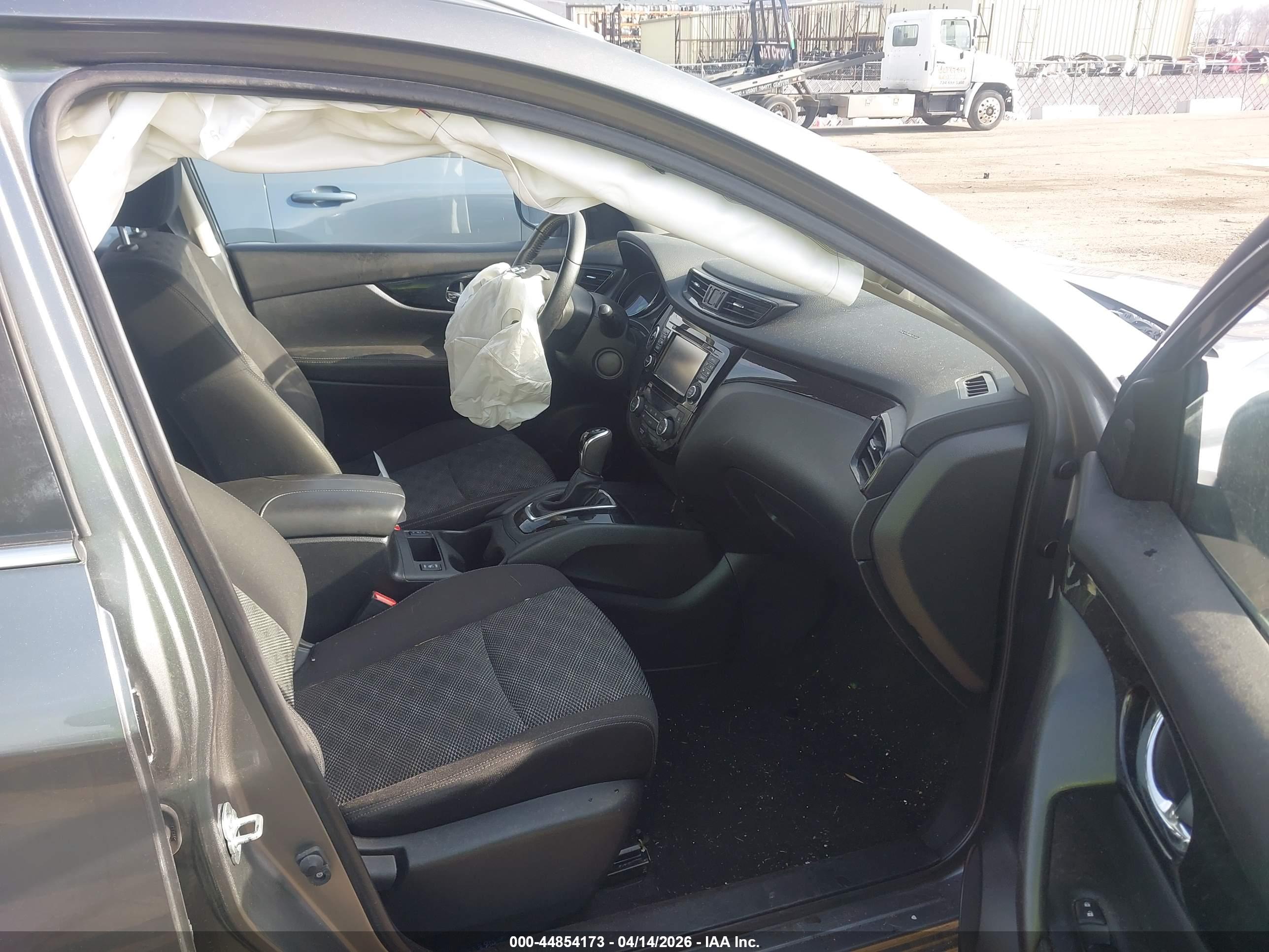 NISSAN ROGUE image 5