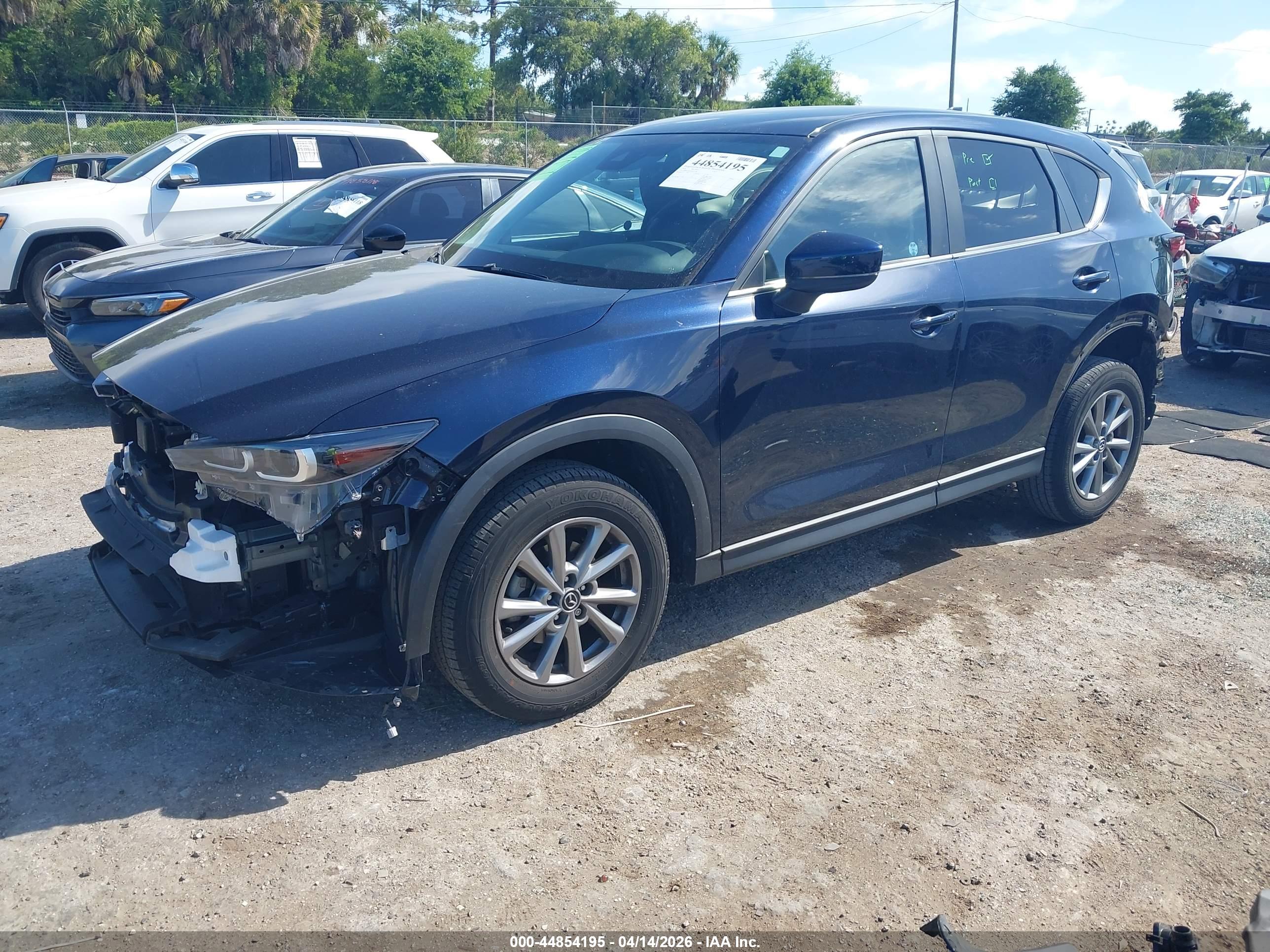 MAZDA CX-5 image 2