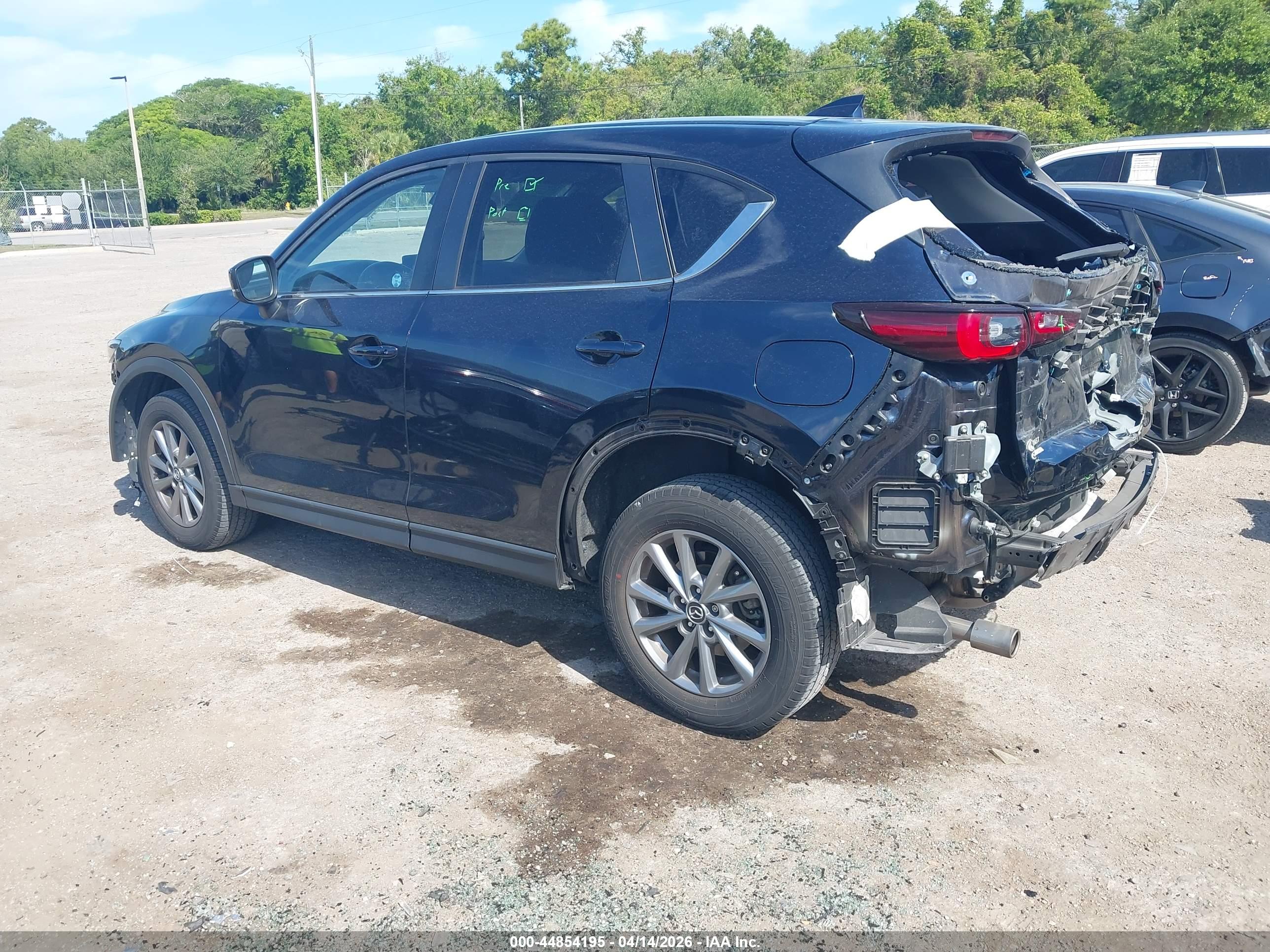 MAZDA CX-5 image 3