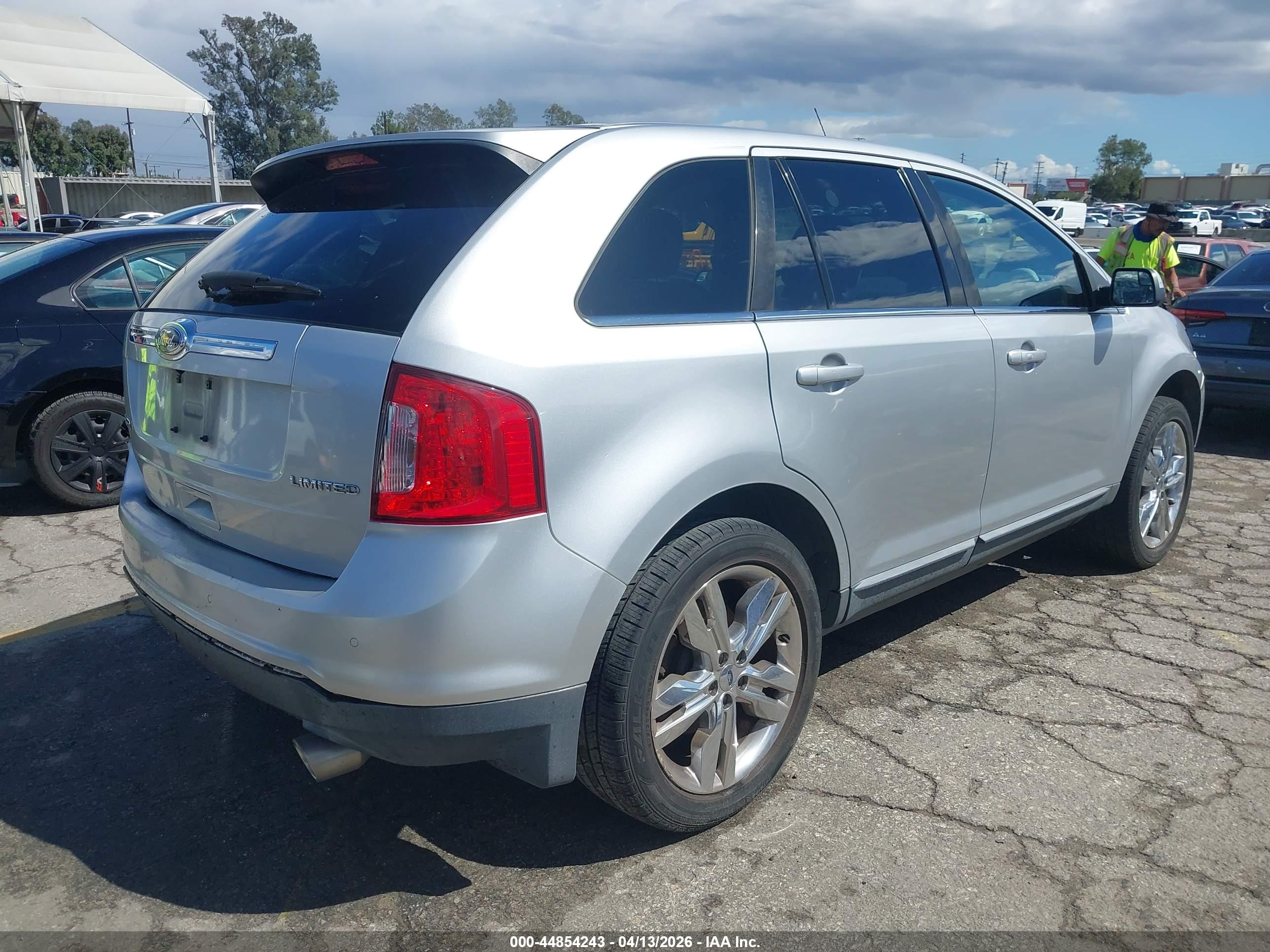 FORD EDGE image 4