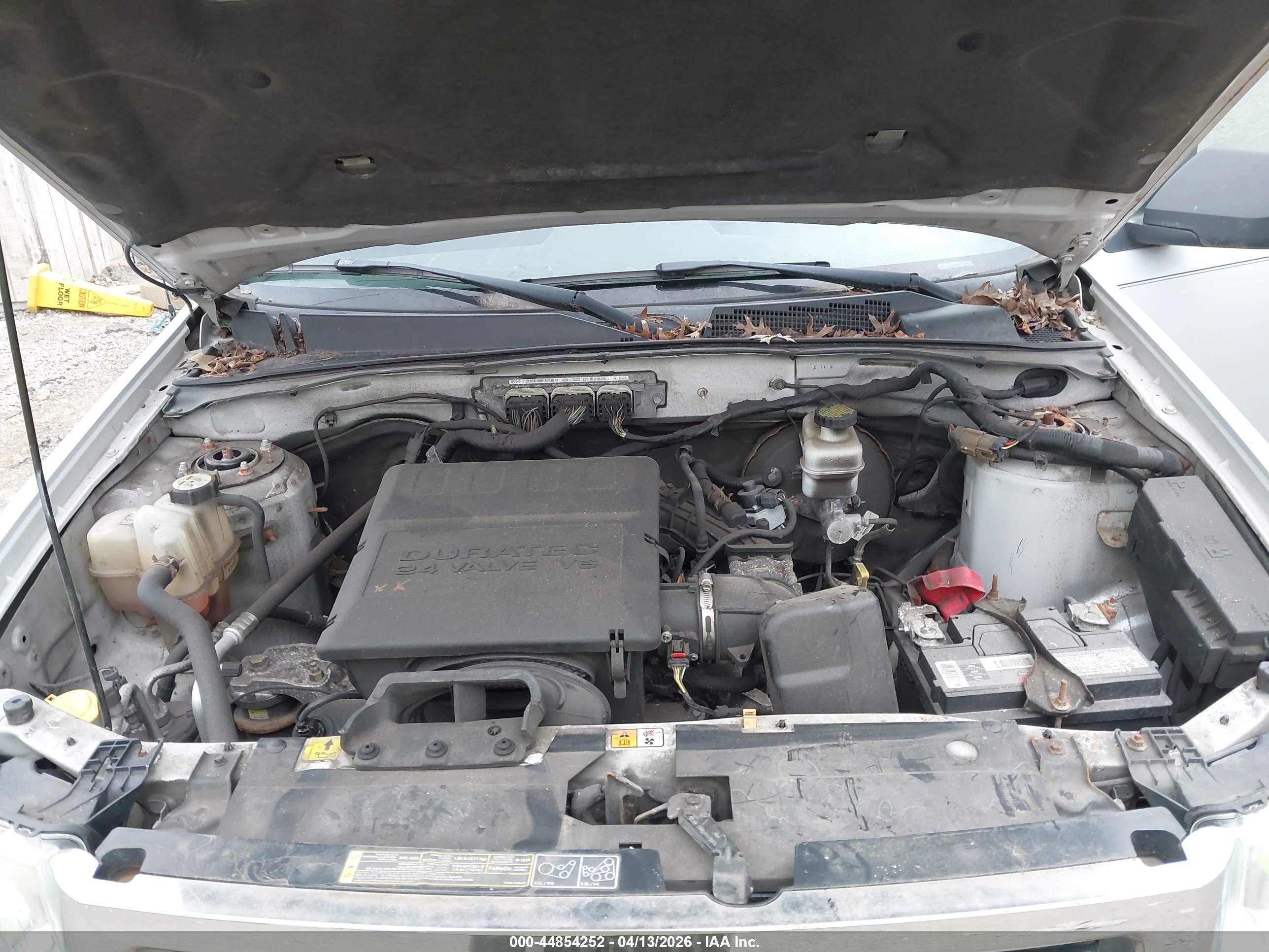 FORD ESCAPE image 10
