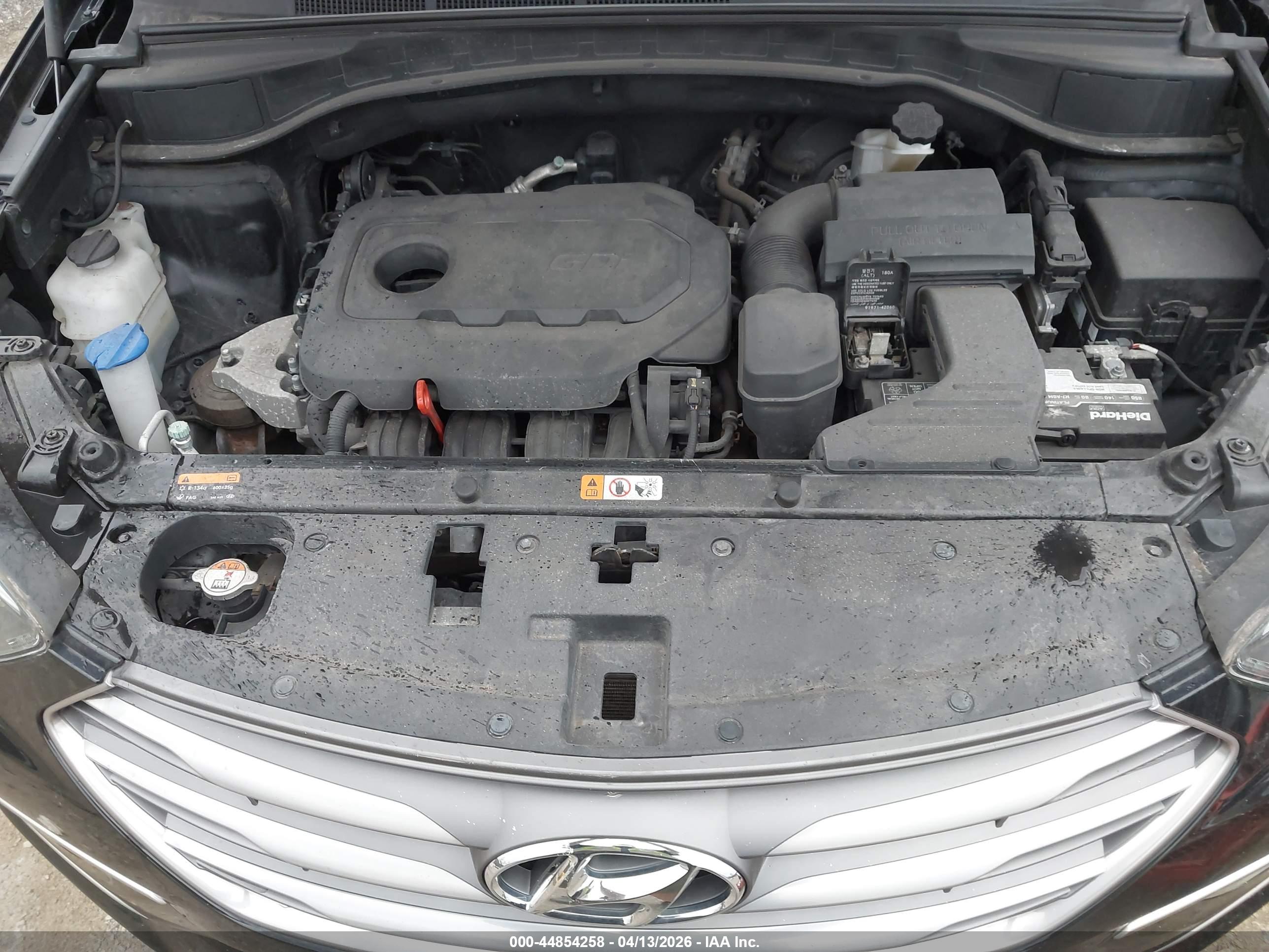 HYUNDAI SANTA image 10