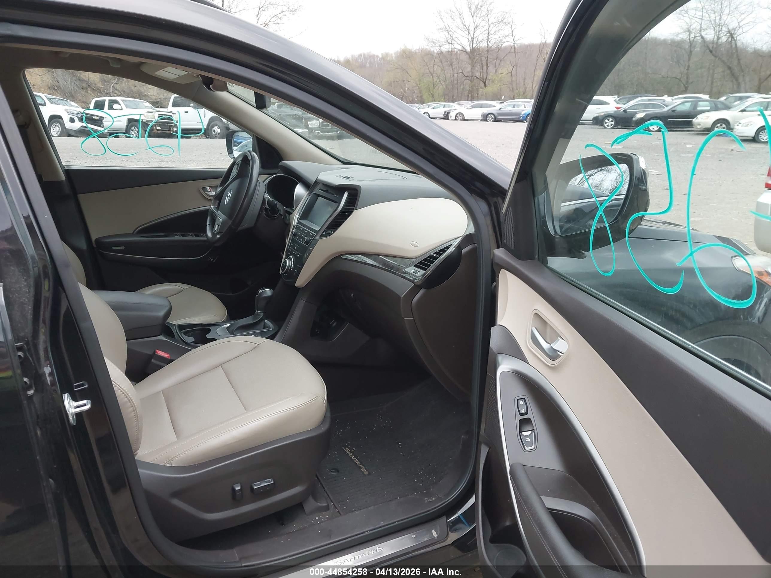 HYUNDAI SANTA image 5