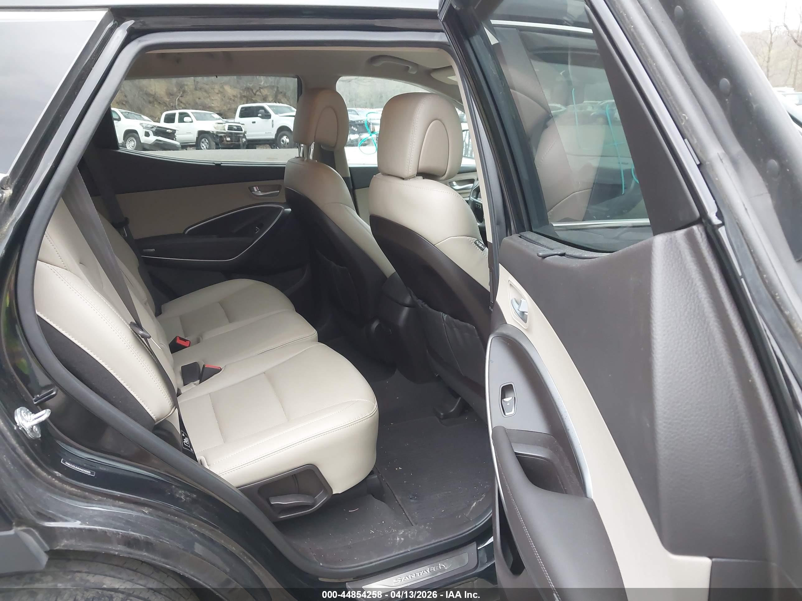 HYUNDAI SANTA image 8