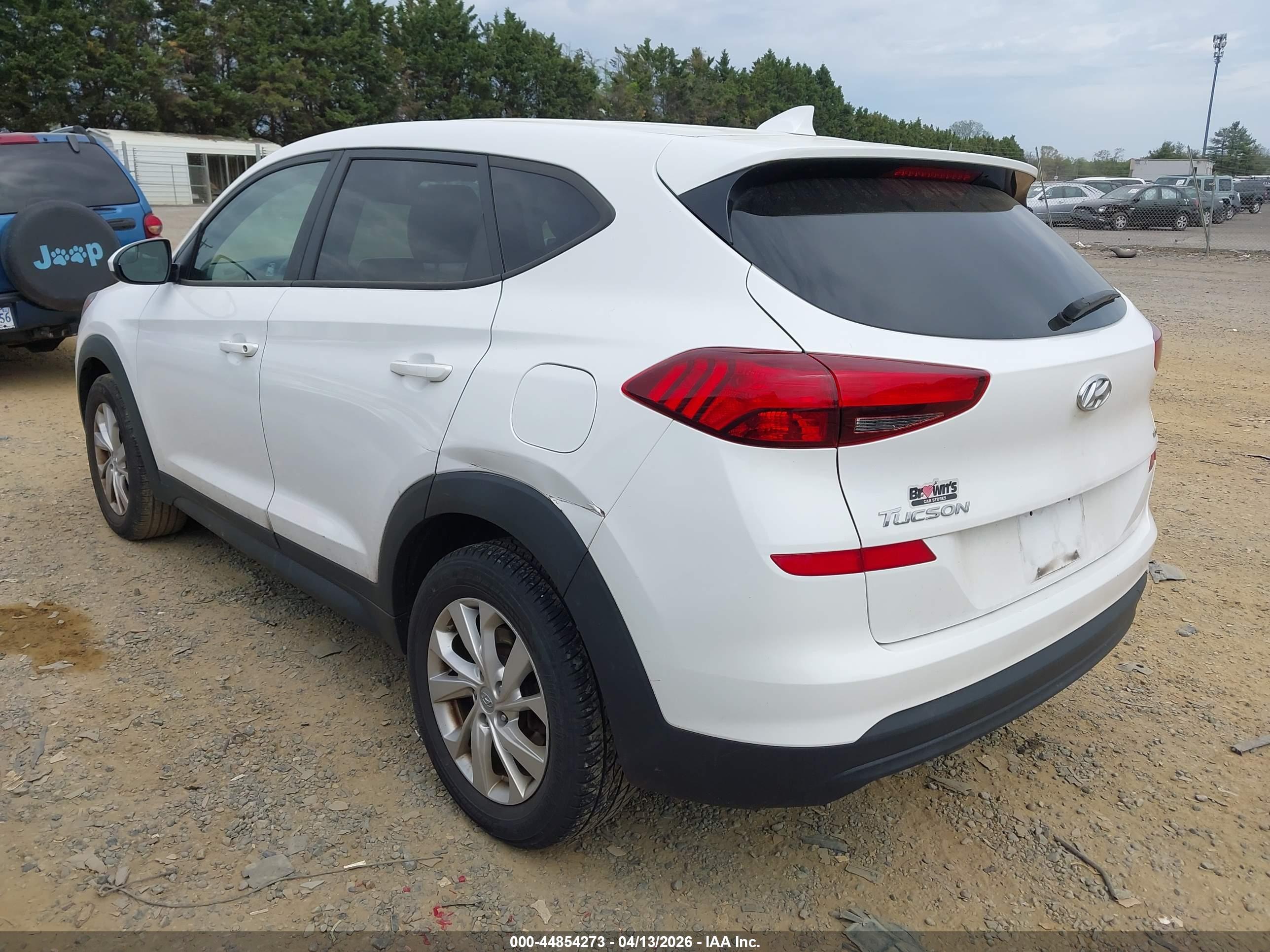 HYUNDAI TUCSON image 3