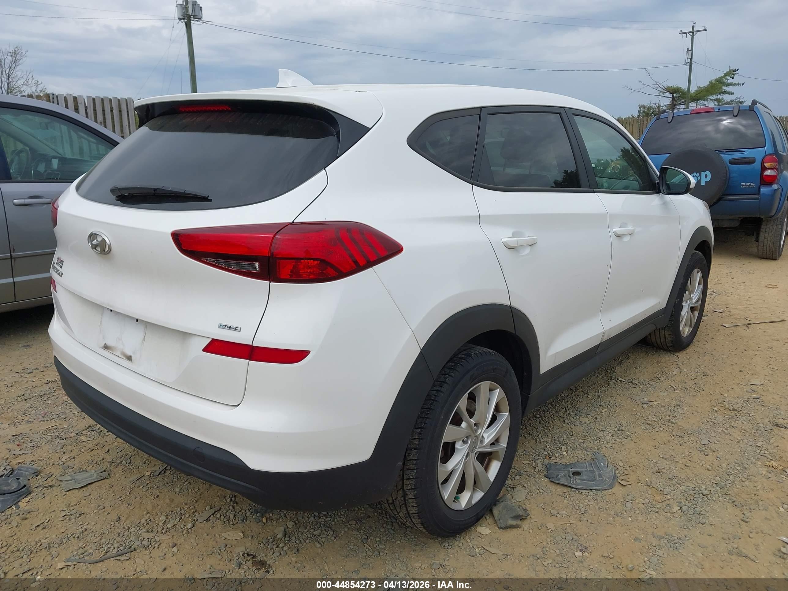 HYUNDAI TUCSON image 4