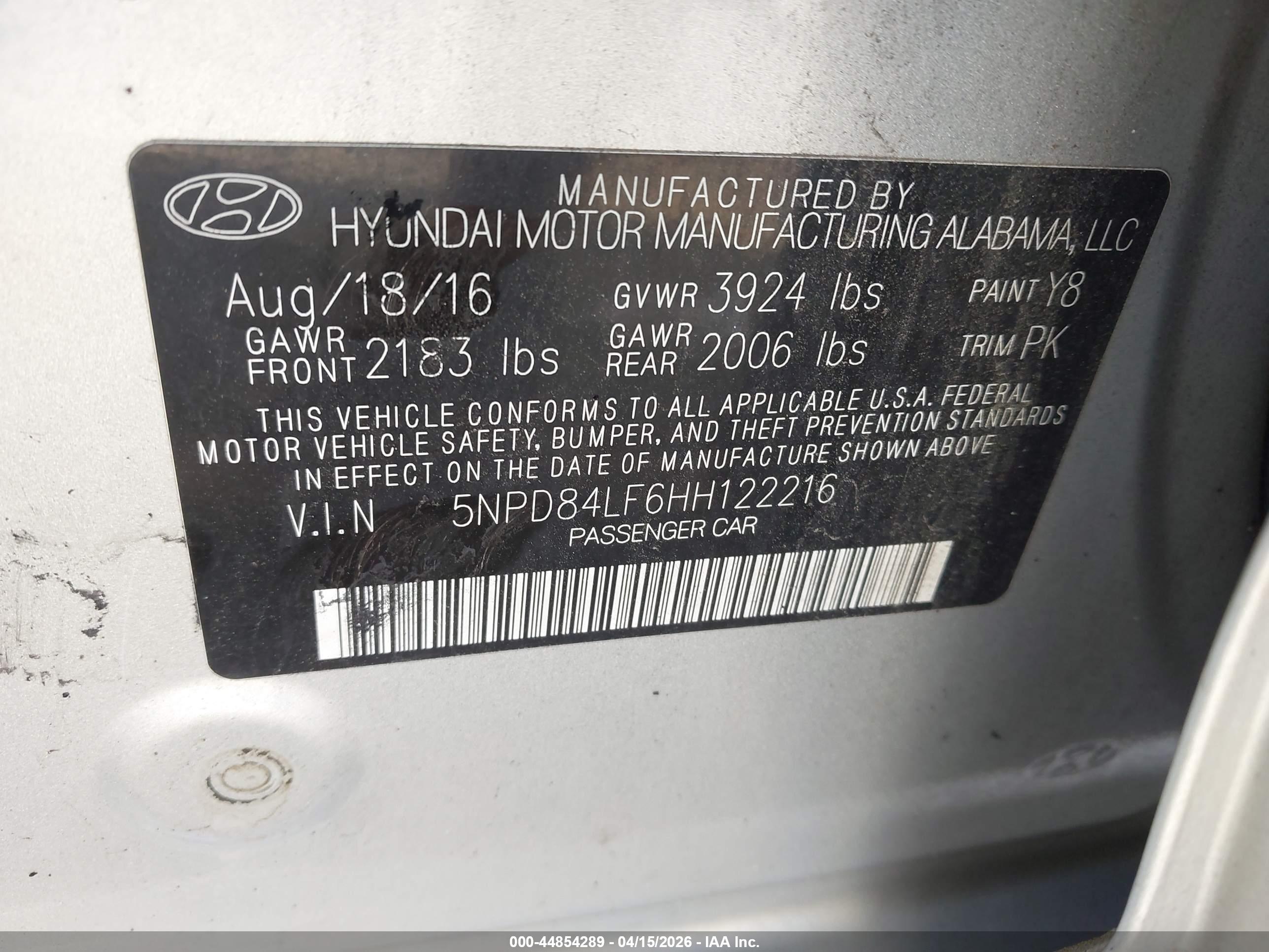 HYUNDAI ELANTRA image 9
