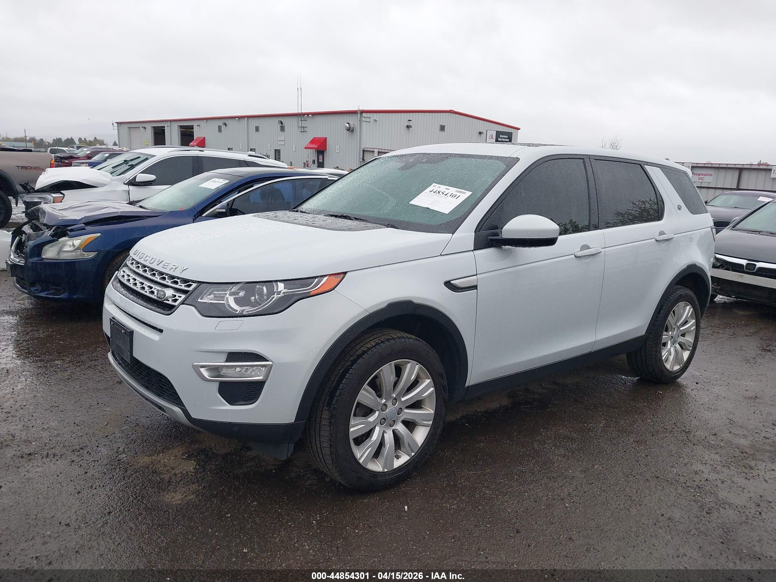 LAND ROVER image 2